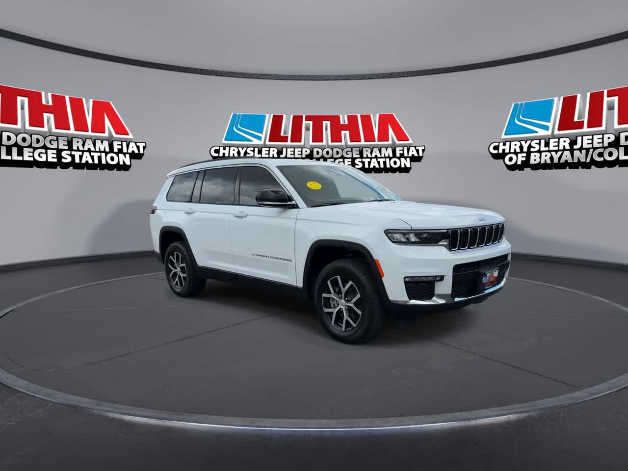 Thumbnail: 2025 Jeep Grand Cherokee - 2