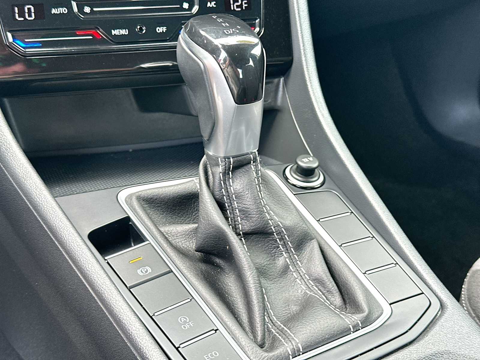 Thumbnail: 2025 Volkswagen Jetta - 21