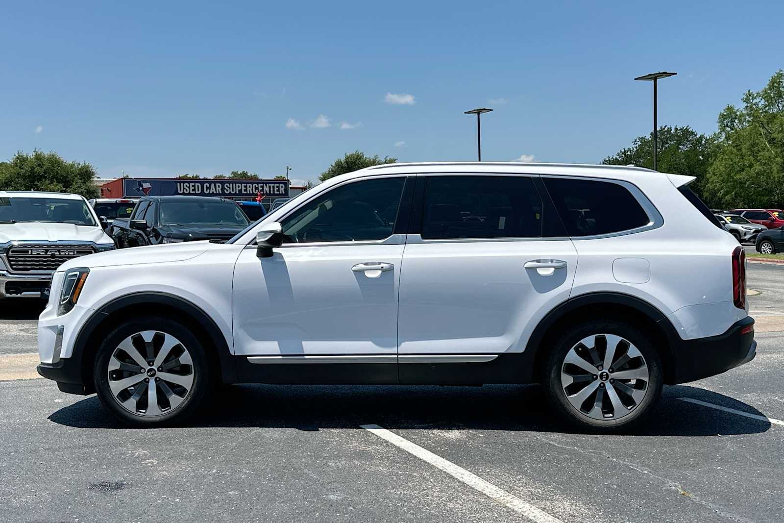 2021 Kia Telluride S 12