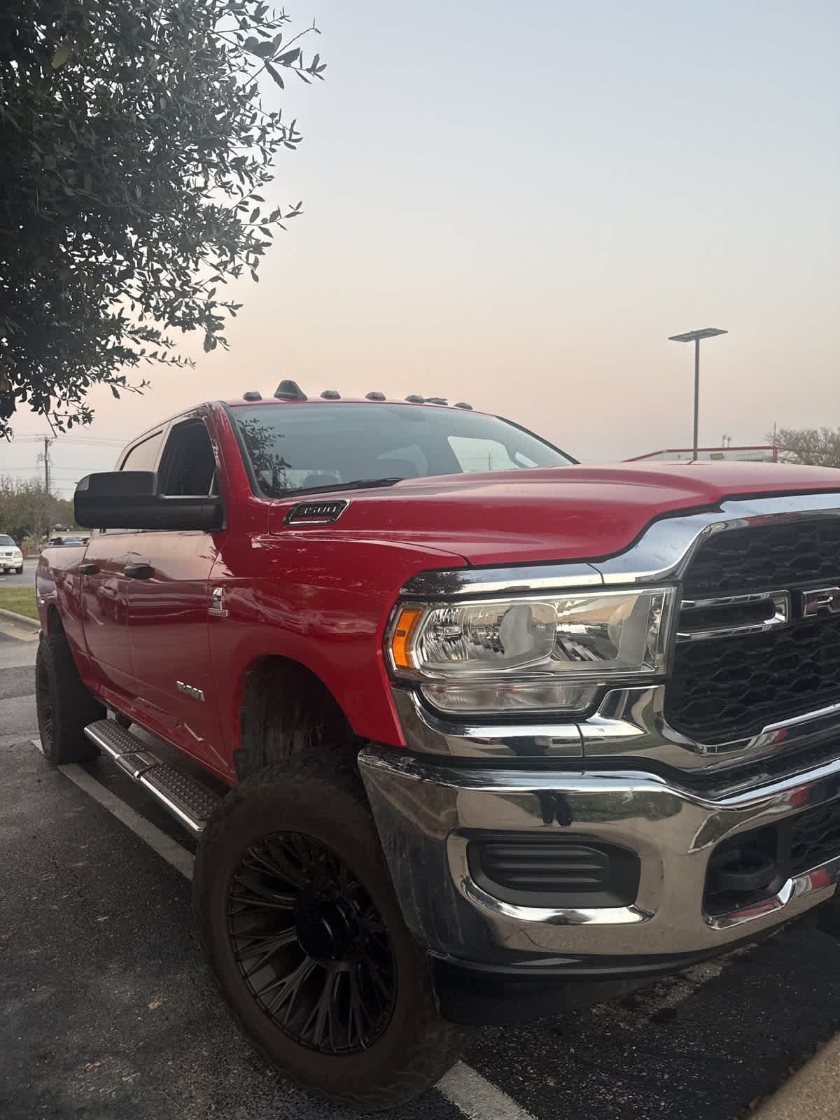 2022 Ram 3500 Tradesman photo 2