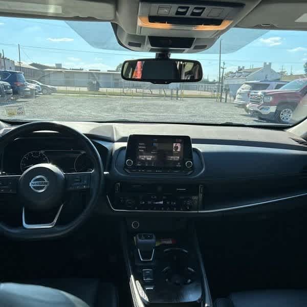 Thumbnail: 2021 Nissan Rogue - 10