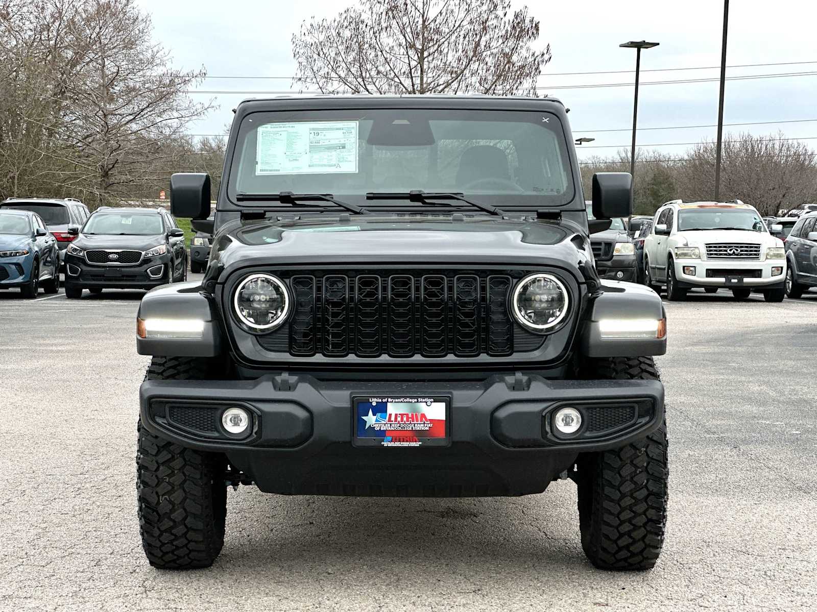 Thumbnail: 2026 Jeep Gladiator - 10