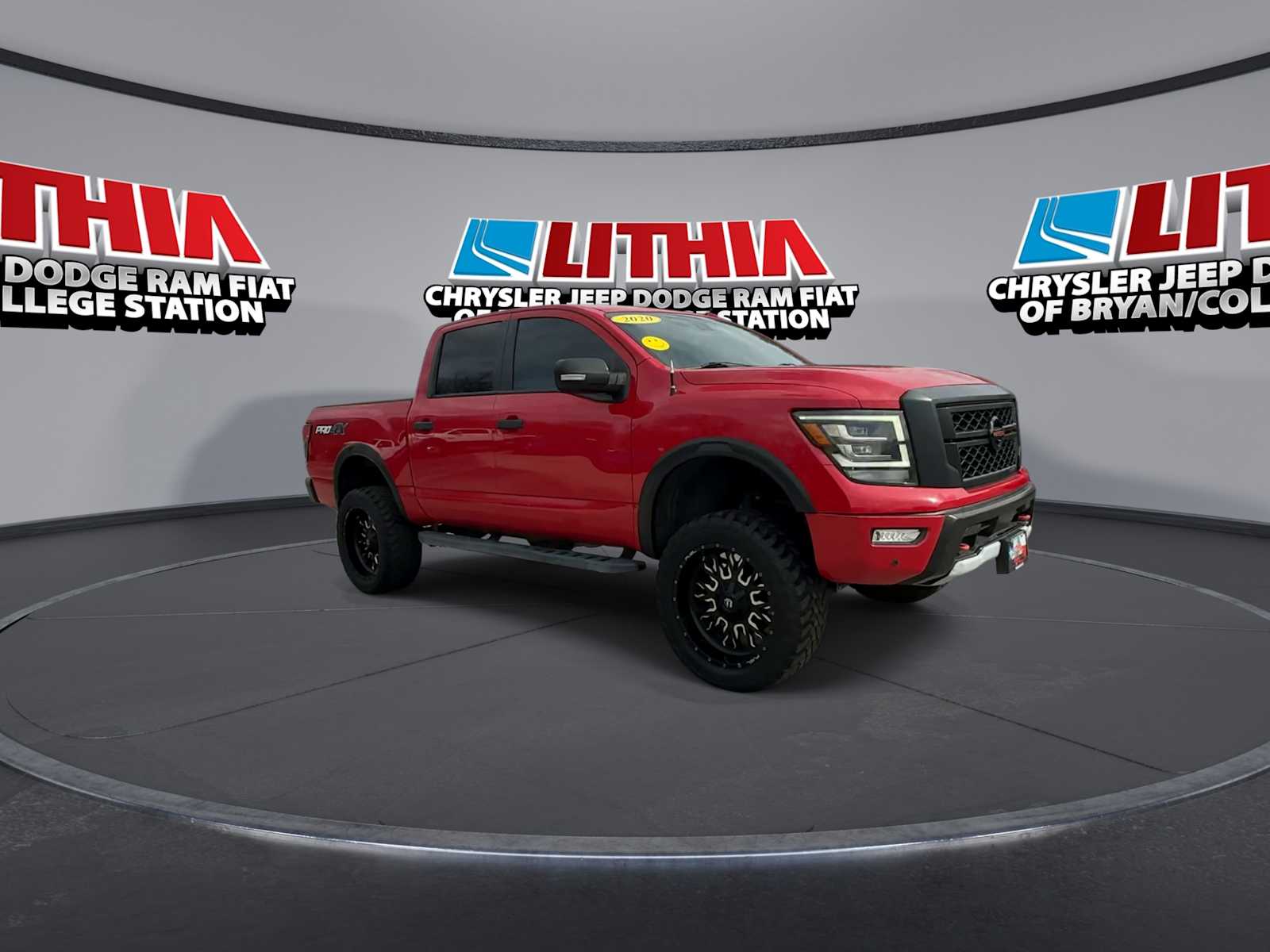 Thumbnail: 2020 Nissan Titan - 2