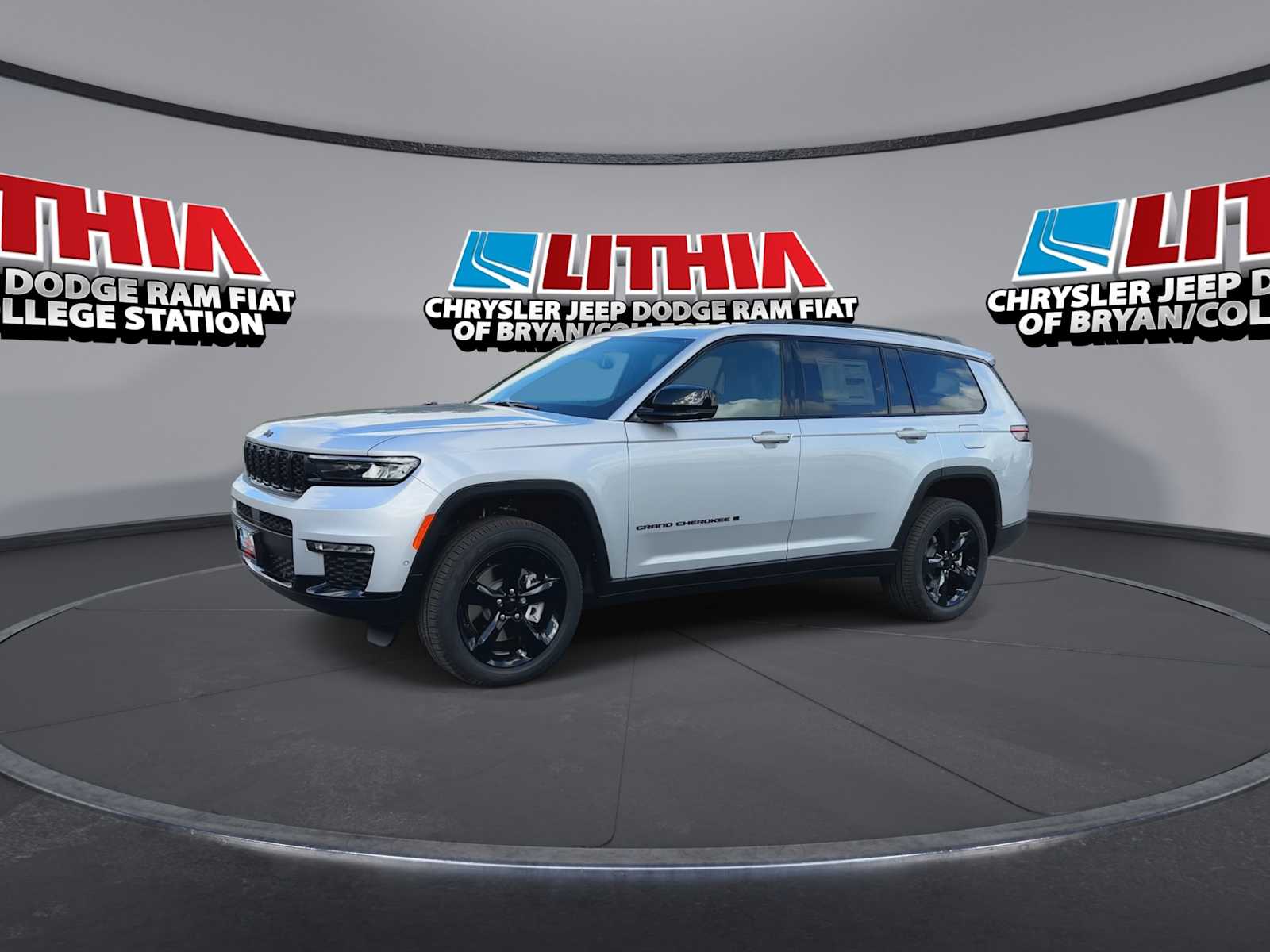 Thumbnail: 2025 Jeep Grand Cherokee - 4