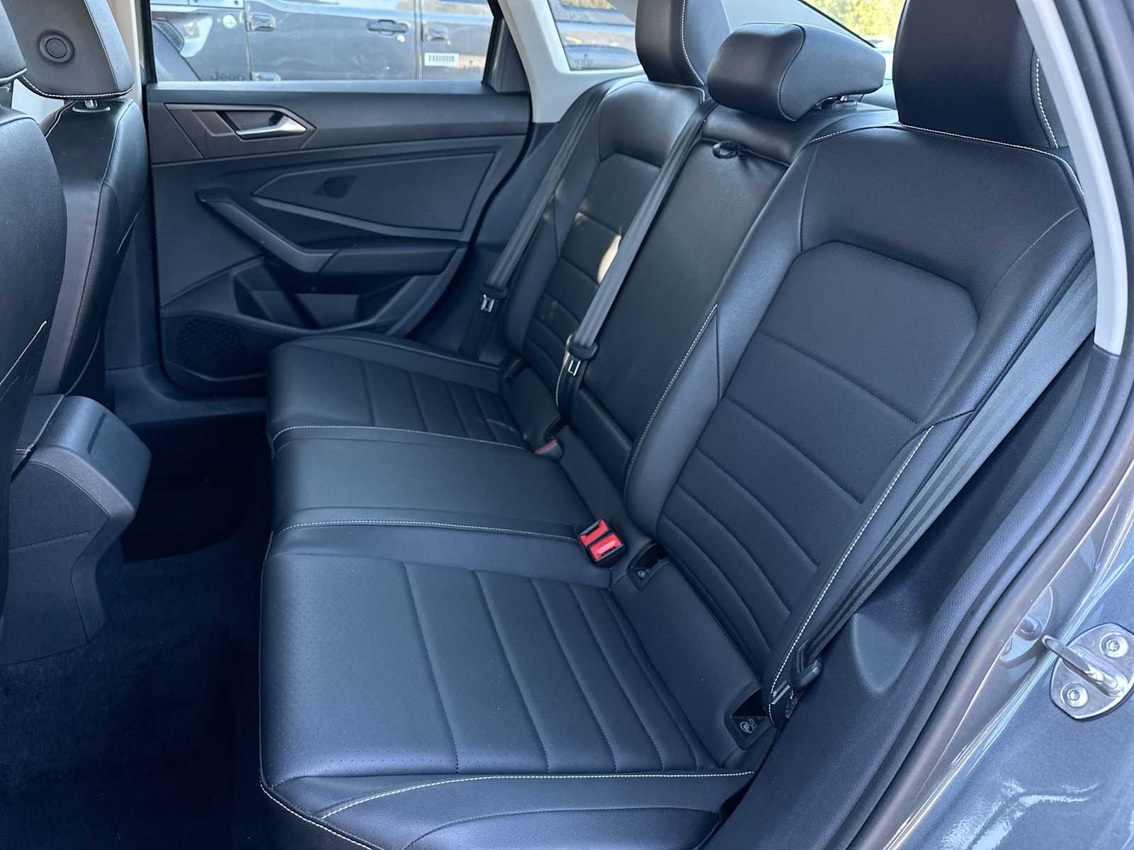 Thumbnail: 2024 Volkswagen Jetta - 23