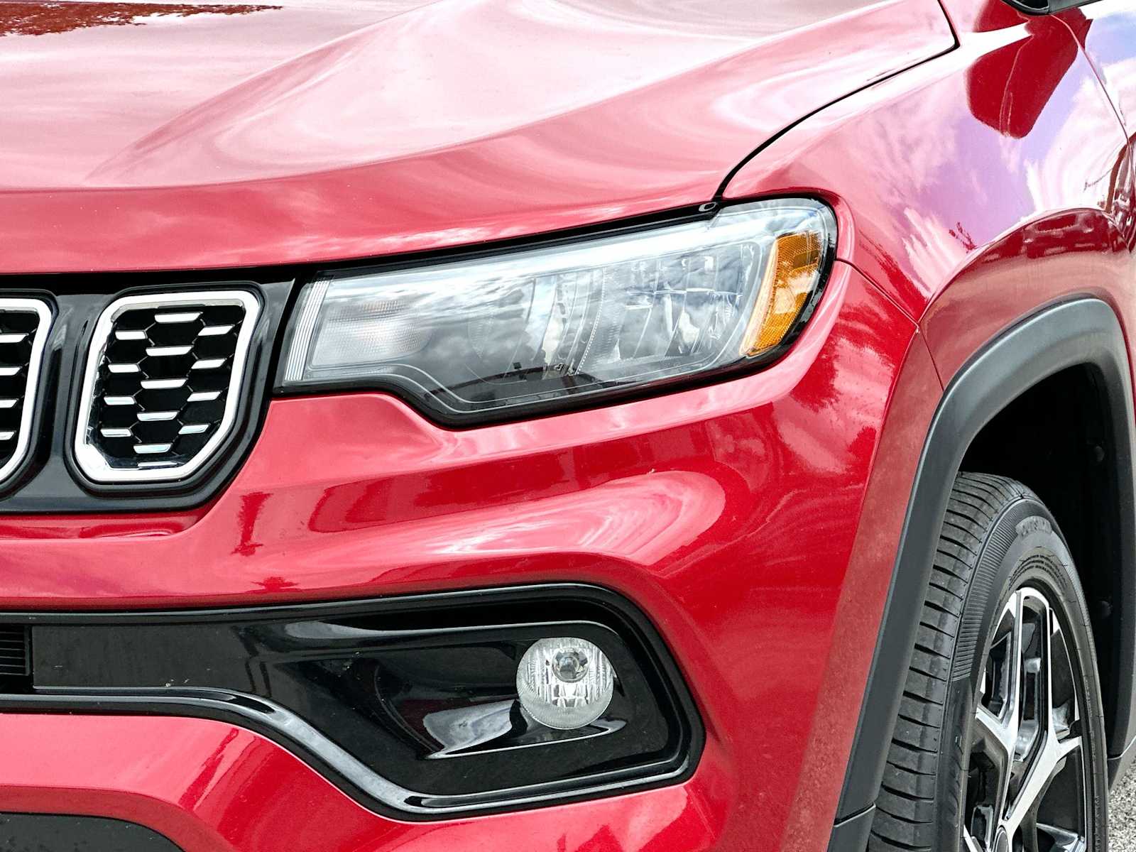 Thumbnail: 2025 Jeep Compass - 16