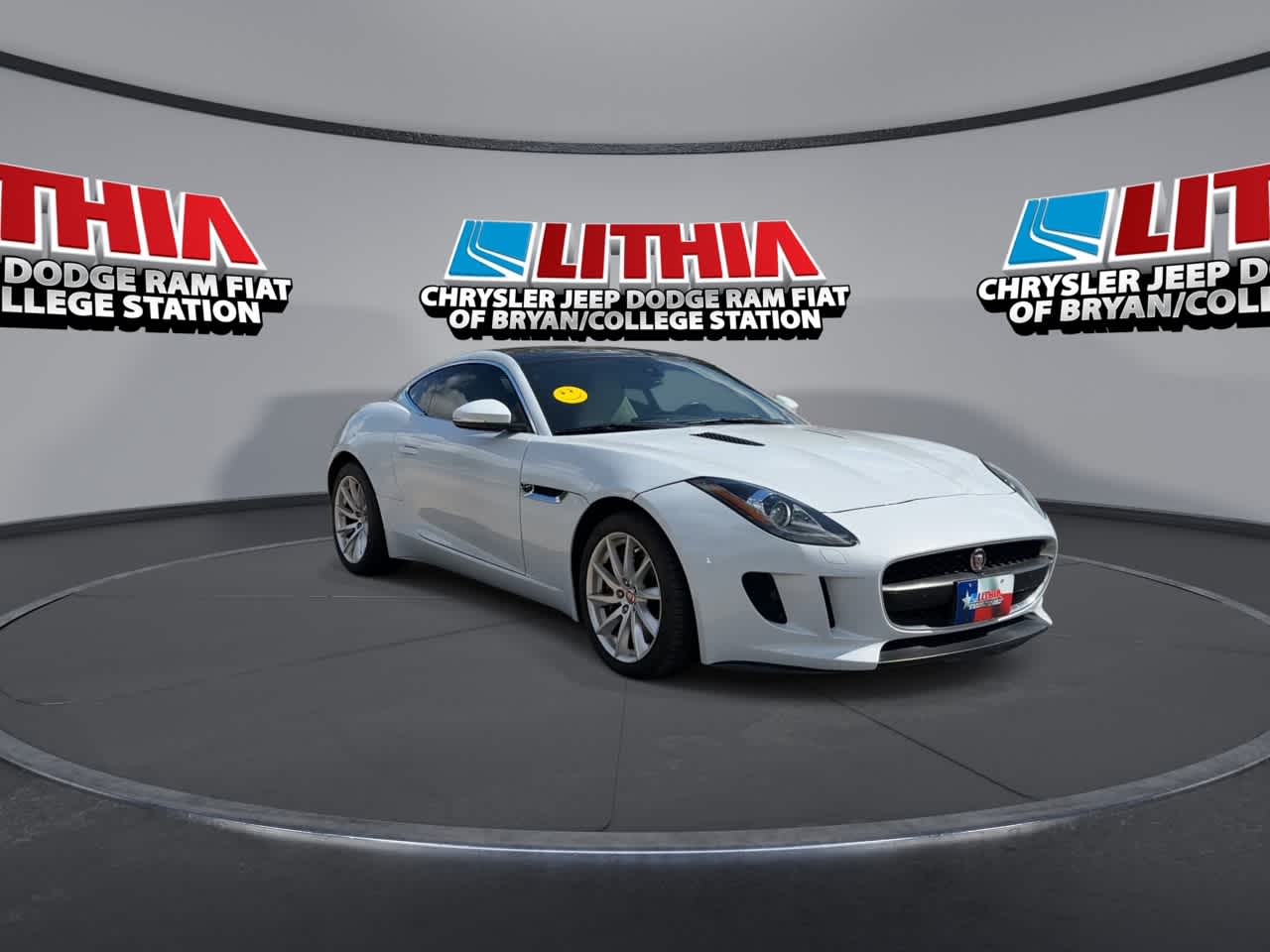 Thumbnail: 2017 Jaguar F-Type - 2