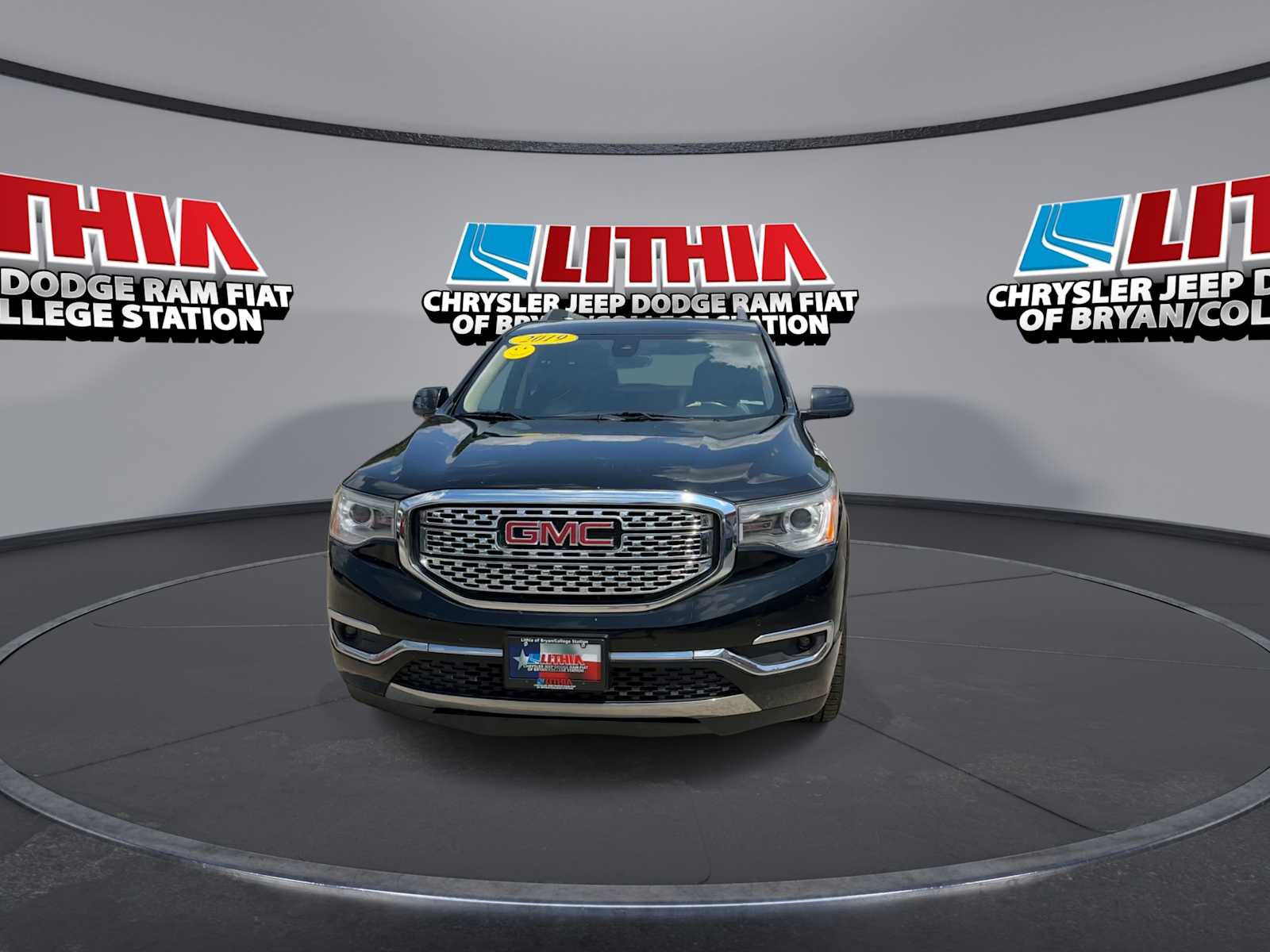 Thumbnail: 2019 GMC Acadia - 3