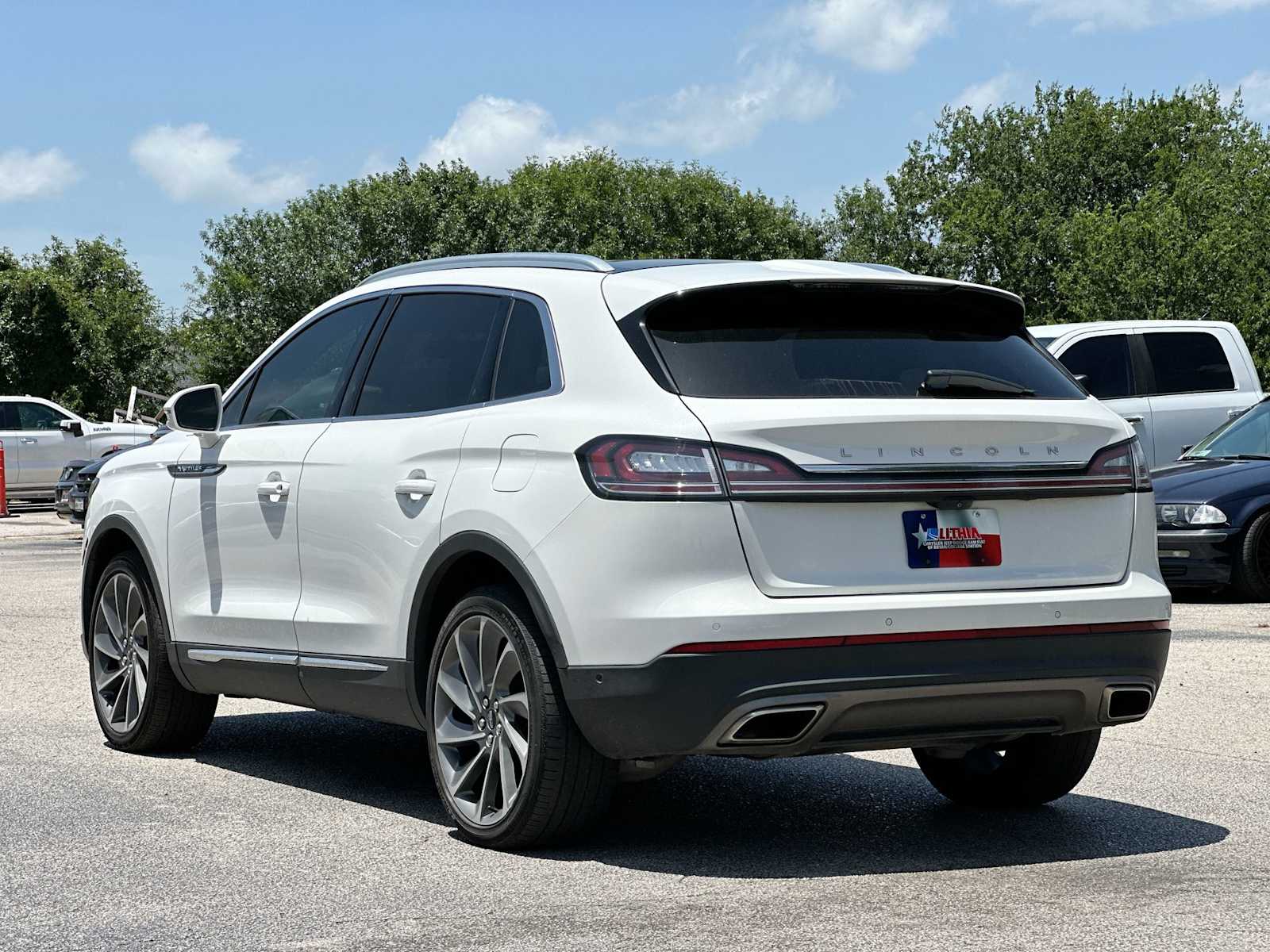 Thumbnail: 2022 Lincoln Nautilus - 13