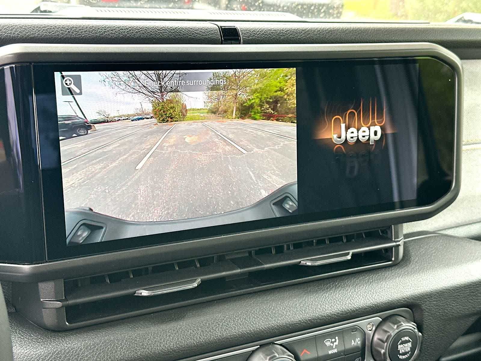 Thumbnail: 2026 Jeep Gladiator - 20