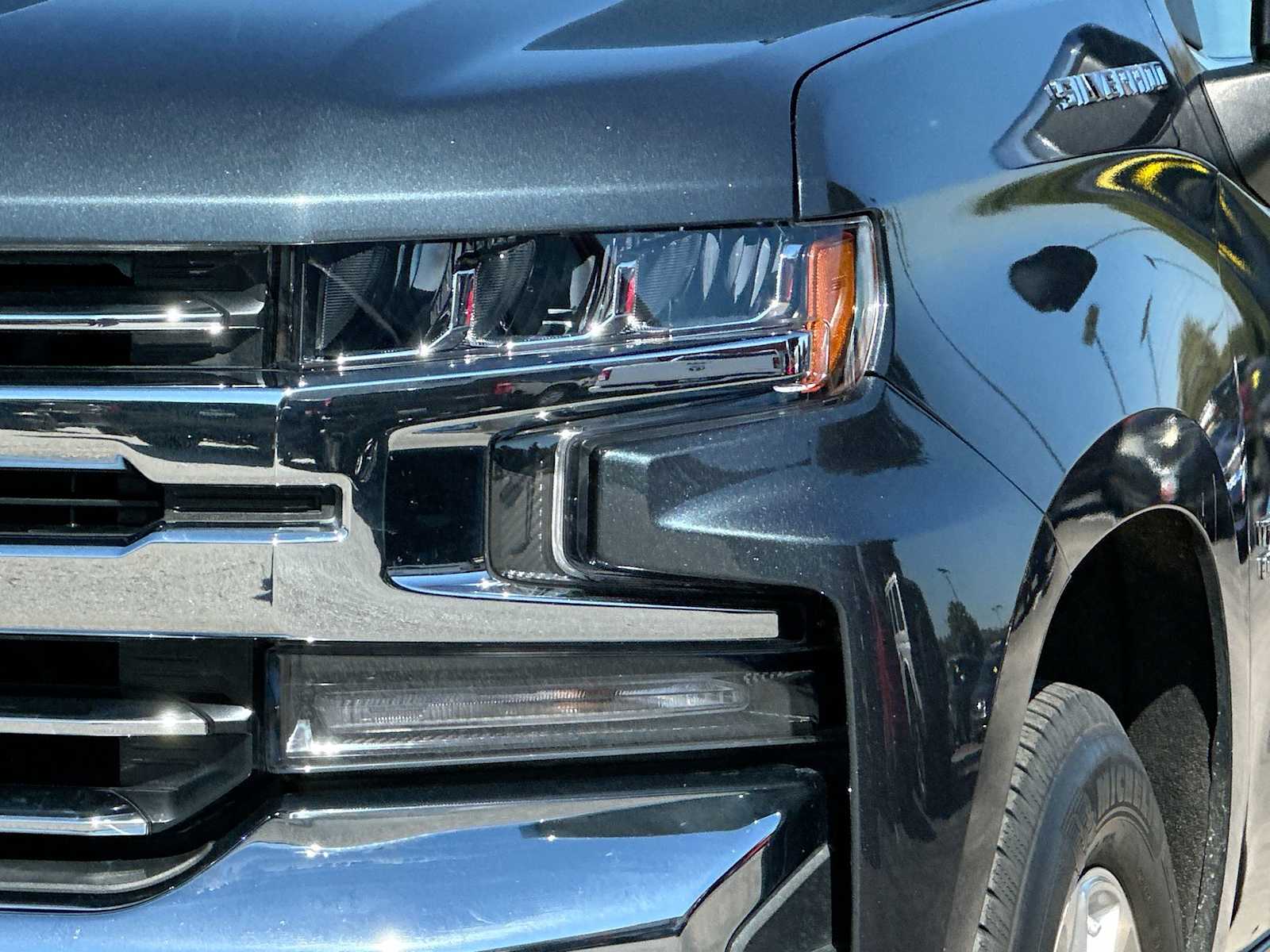 Thumbnail: 2019 Chevrolet Silverado 1500 - 16