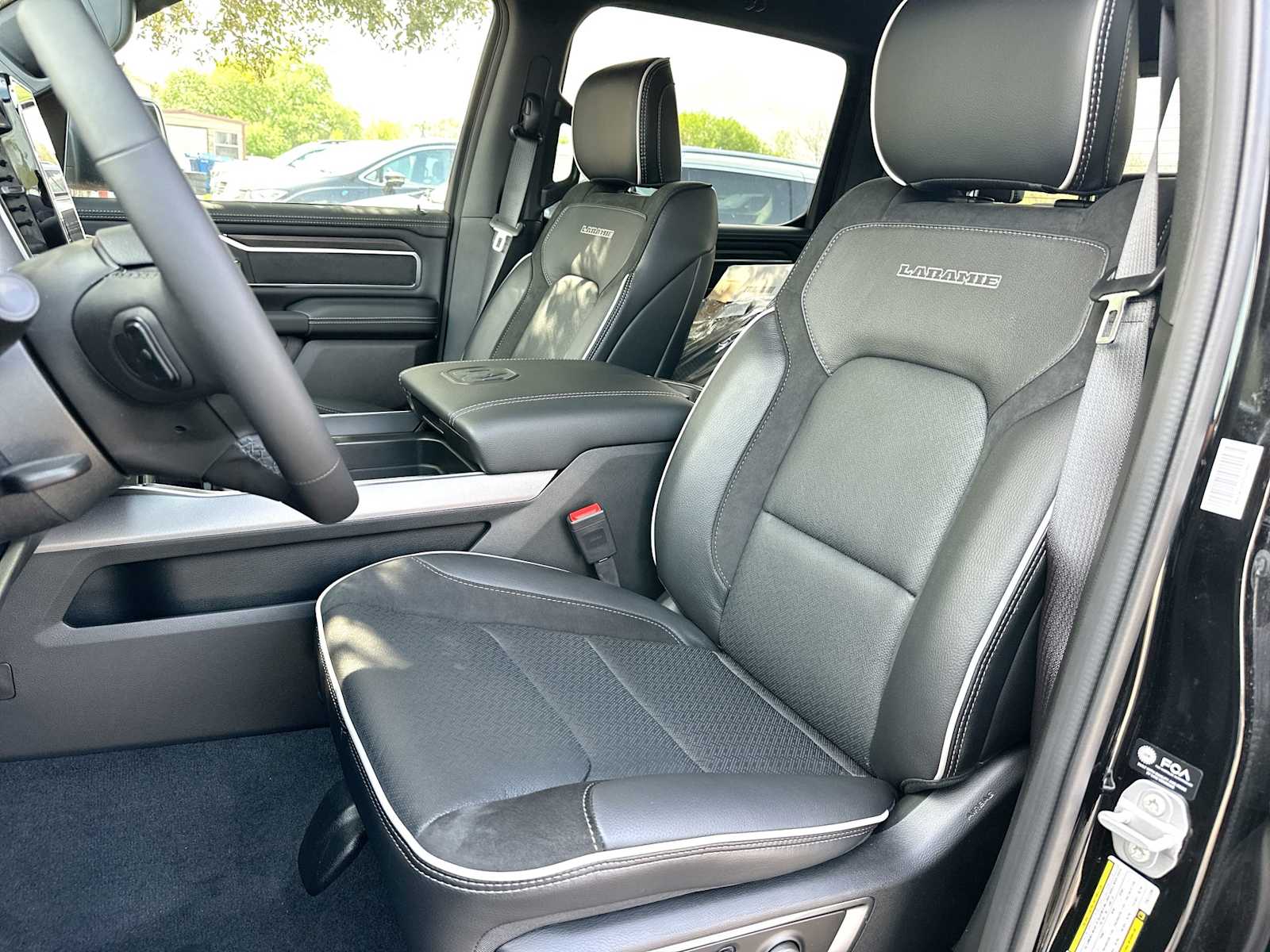 Thumbnail: 2026 RAM 1500 - 17