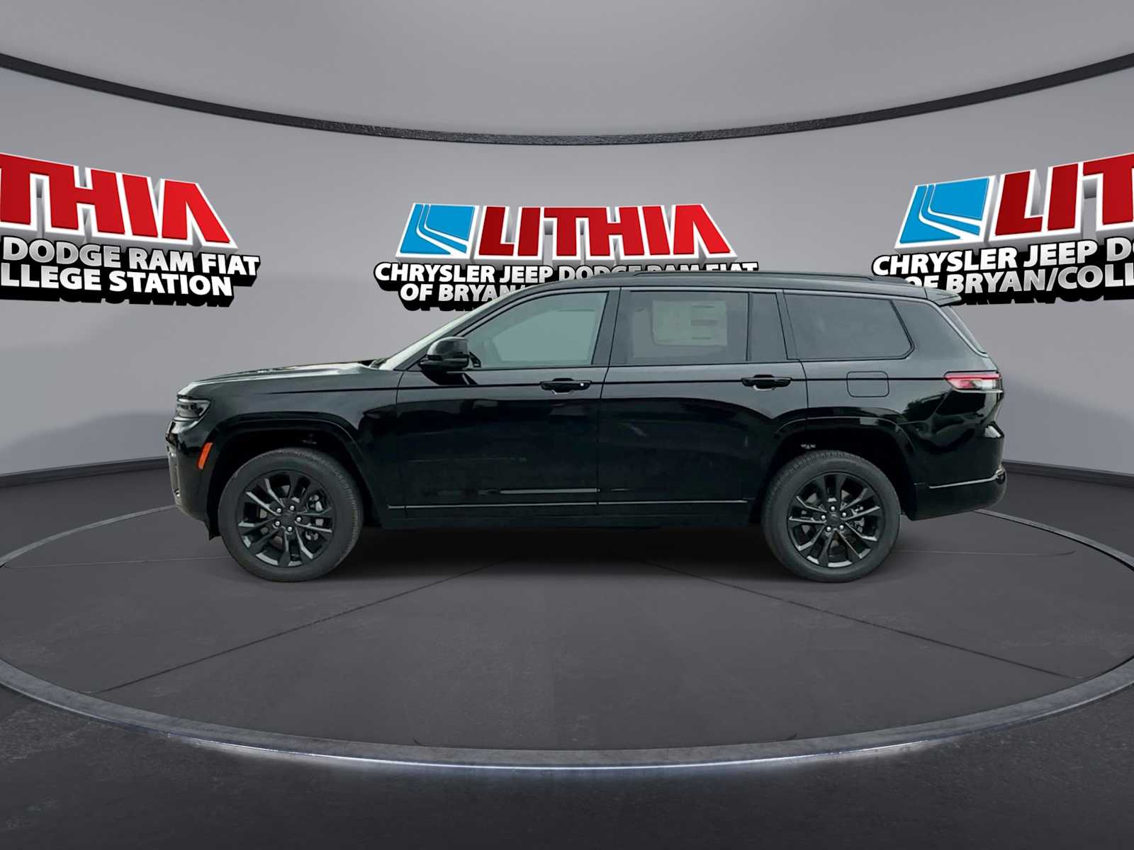 Thumbnail: 2026 Jeep Grand Cherokee - 5
