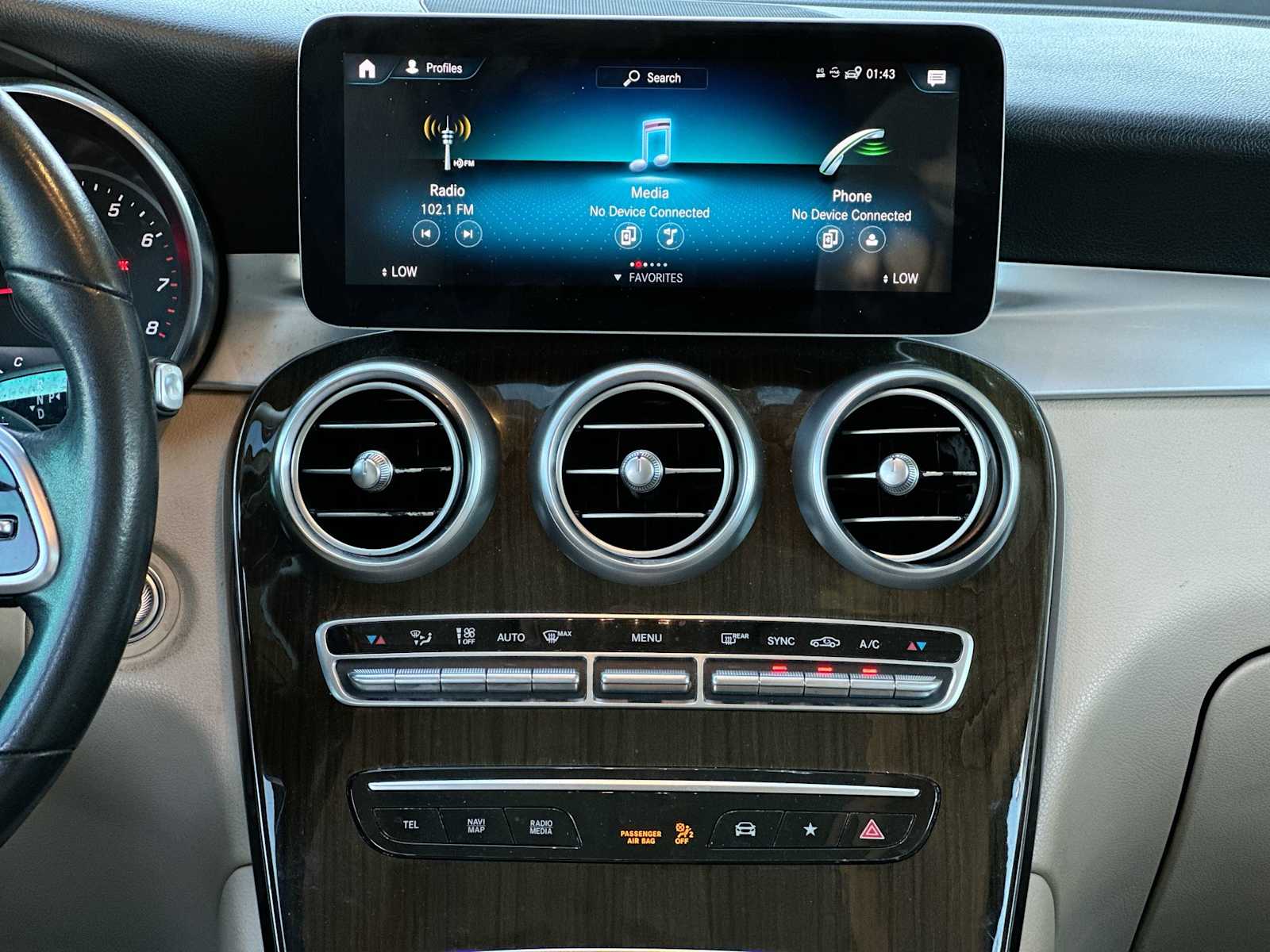 Thumbnail: 2020 Mercedes-Benz GLC - 26