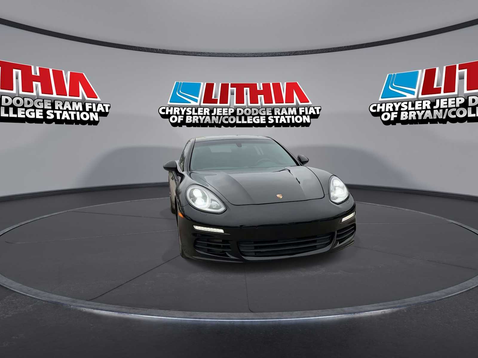 Thumbnail: 2015 Porsche Panamera - 2
