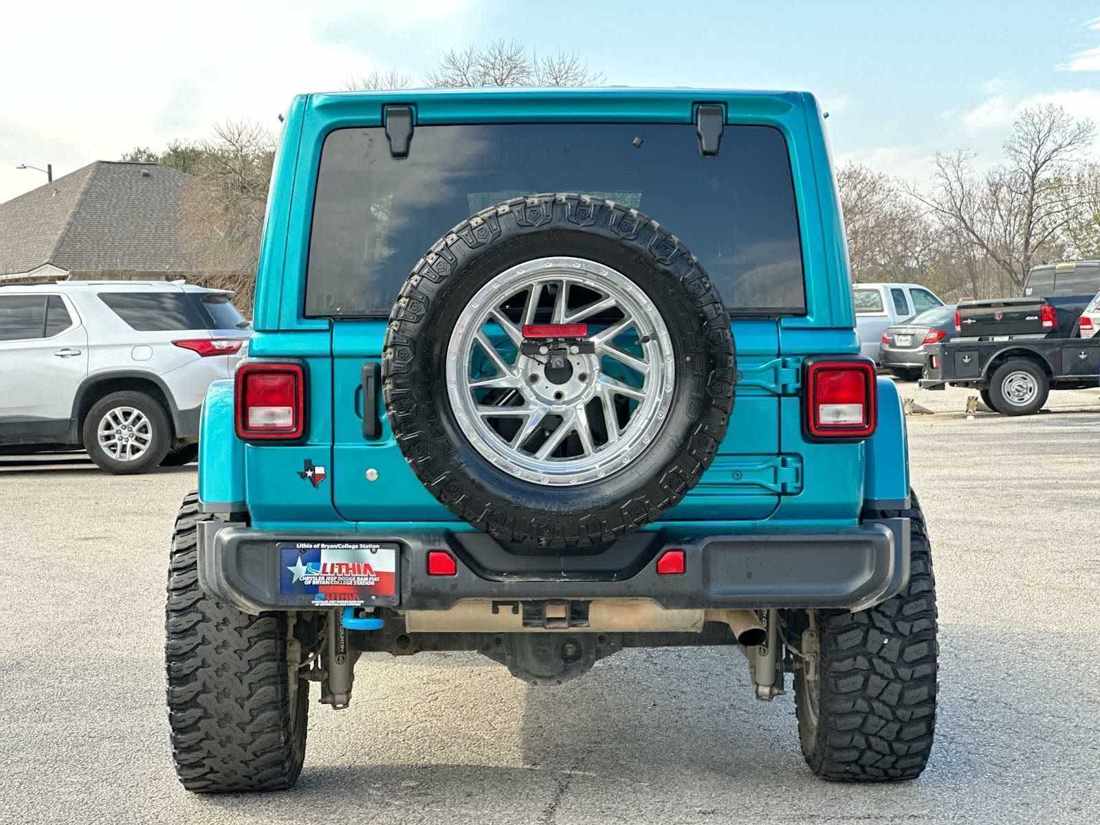 Thumbnail: 2020 Jeep Wrangler - 14