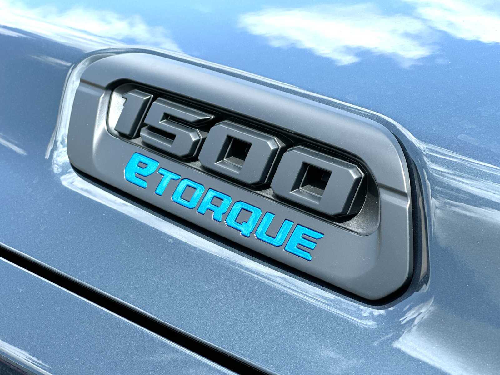 Thumbnail: 2026 RAM 1500 - 15