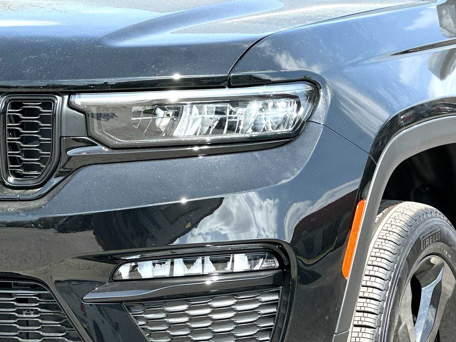 Thumbnail: 2025 Jeep Grand Cherokee - 16