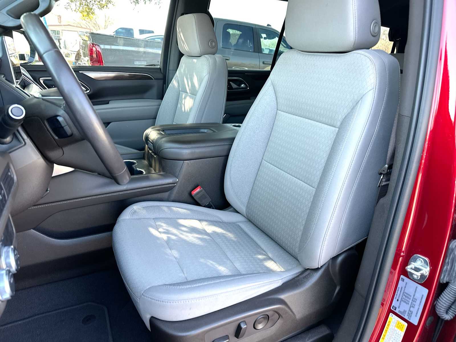 Thumbnail: 2022 GMC Yukon - 17