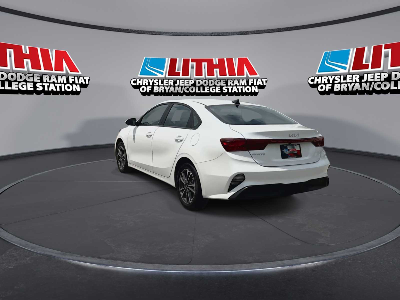 Thumbnail: 2024 Kia Forte - 6