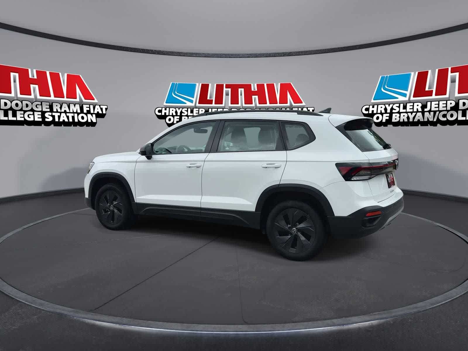 Thumbnail: 2025 Volkswagen Taos - 5