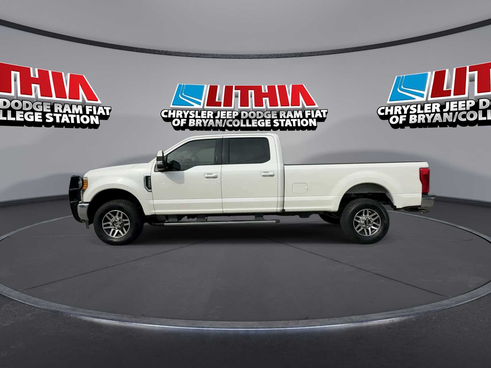 Thumbnail: 2017 Ford F-350 - 5