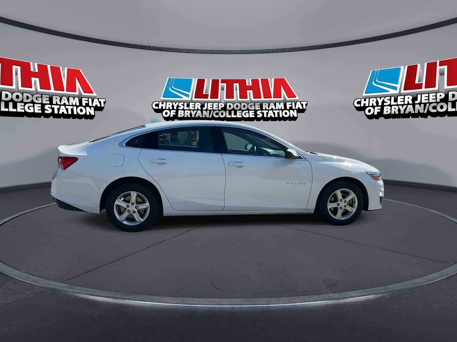 Thumbnail: 2024 Chevrolet Malibu - 8