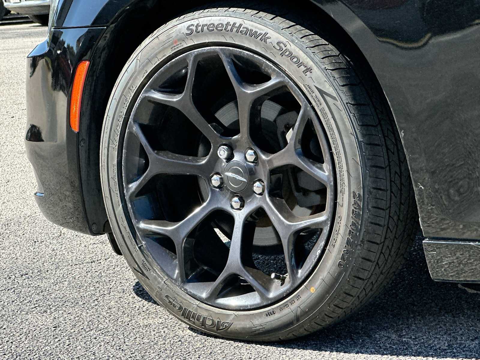 Thumbnail: 2019 Chrysler 300 - 11