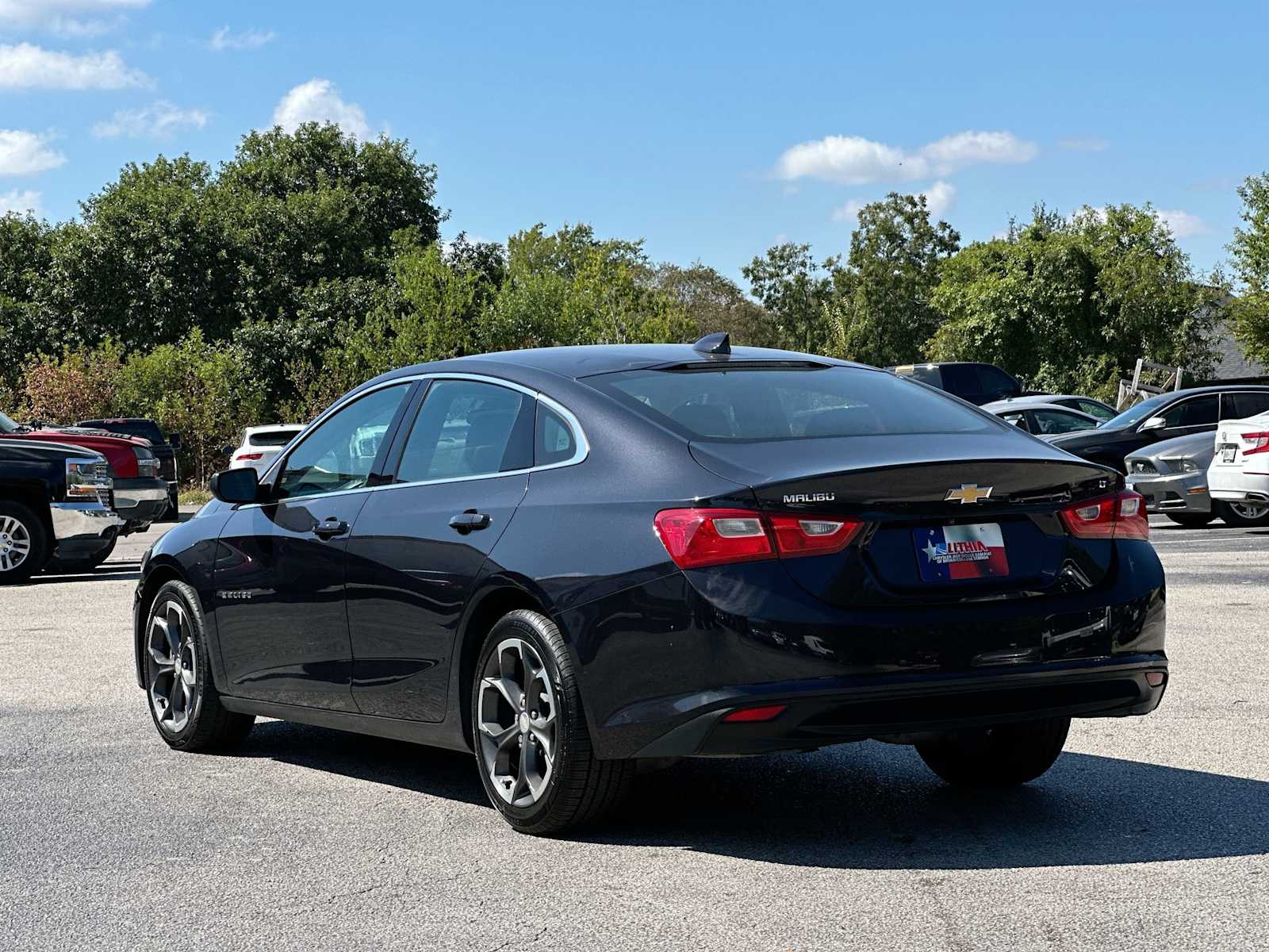 Thumbnail: 2023 Chevrolet Malibu - 13