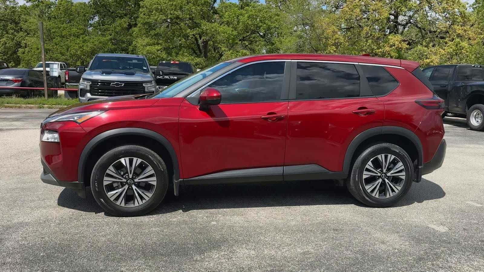 Thumbnail: 2023 Nissan Rogue - 4