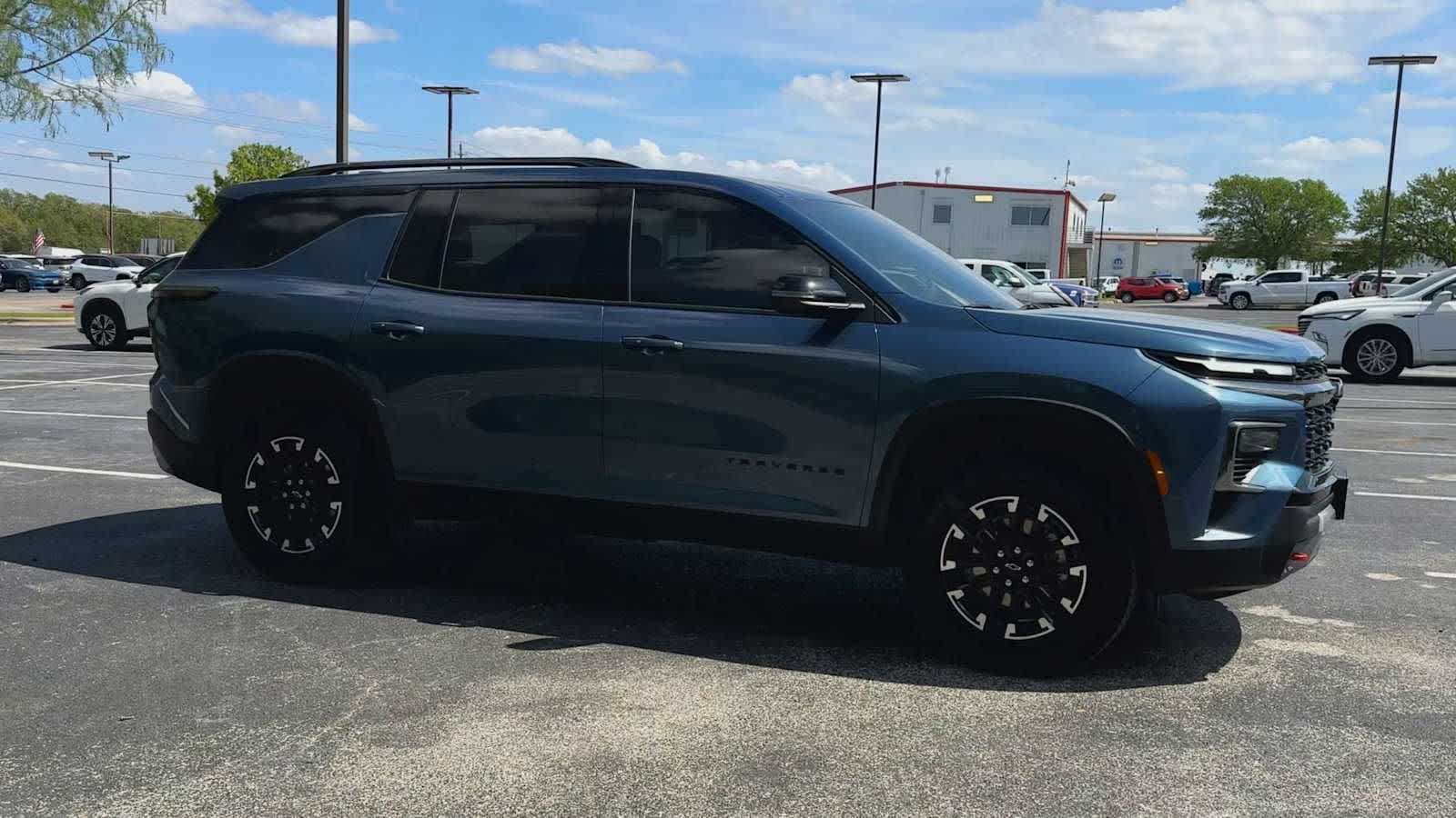 Thumbnail: 2025 Chevrolet Traverse - 9