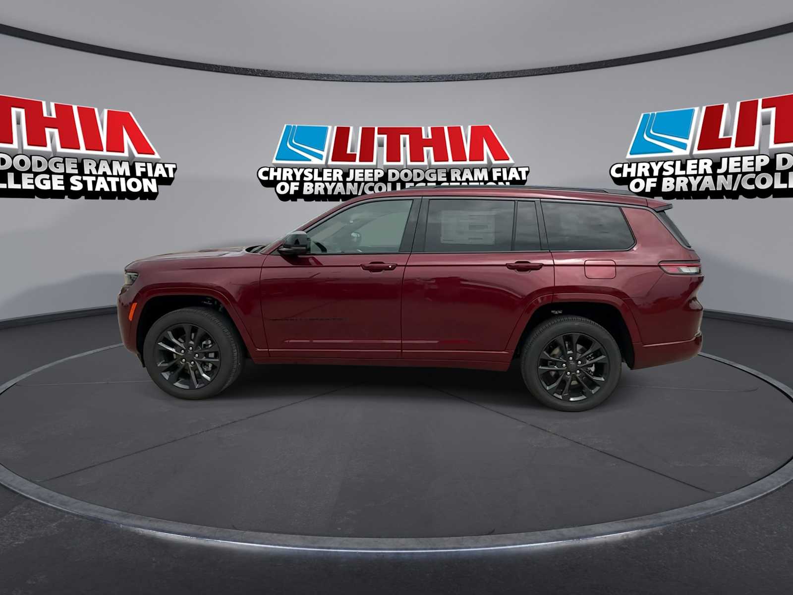 Thumbnail: 2026 Jeep Grand Cherokee - 5