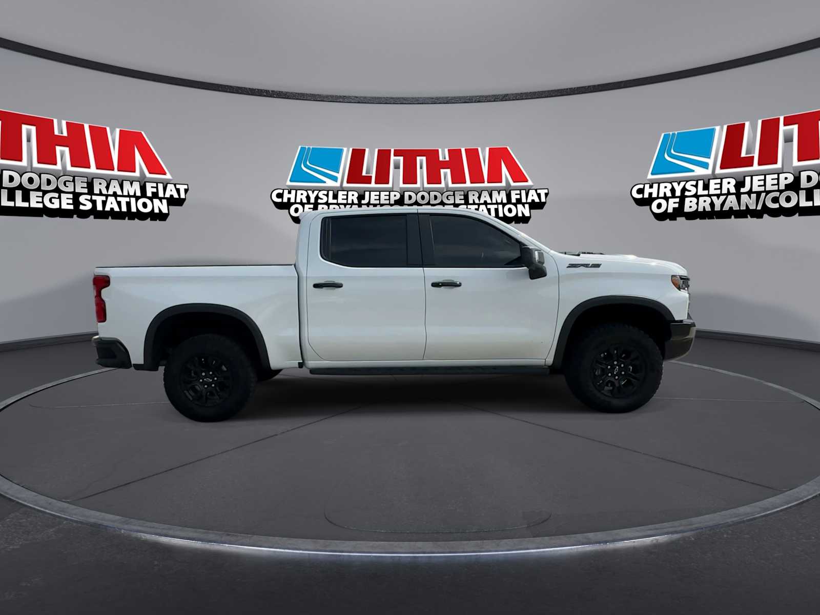 Thumbnail: 2025 Chevrolet Silverado 1500 - 9