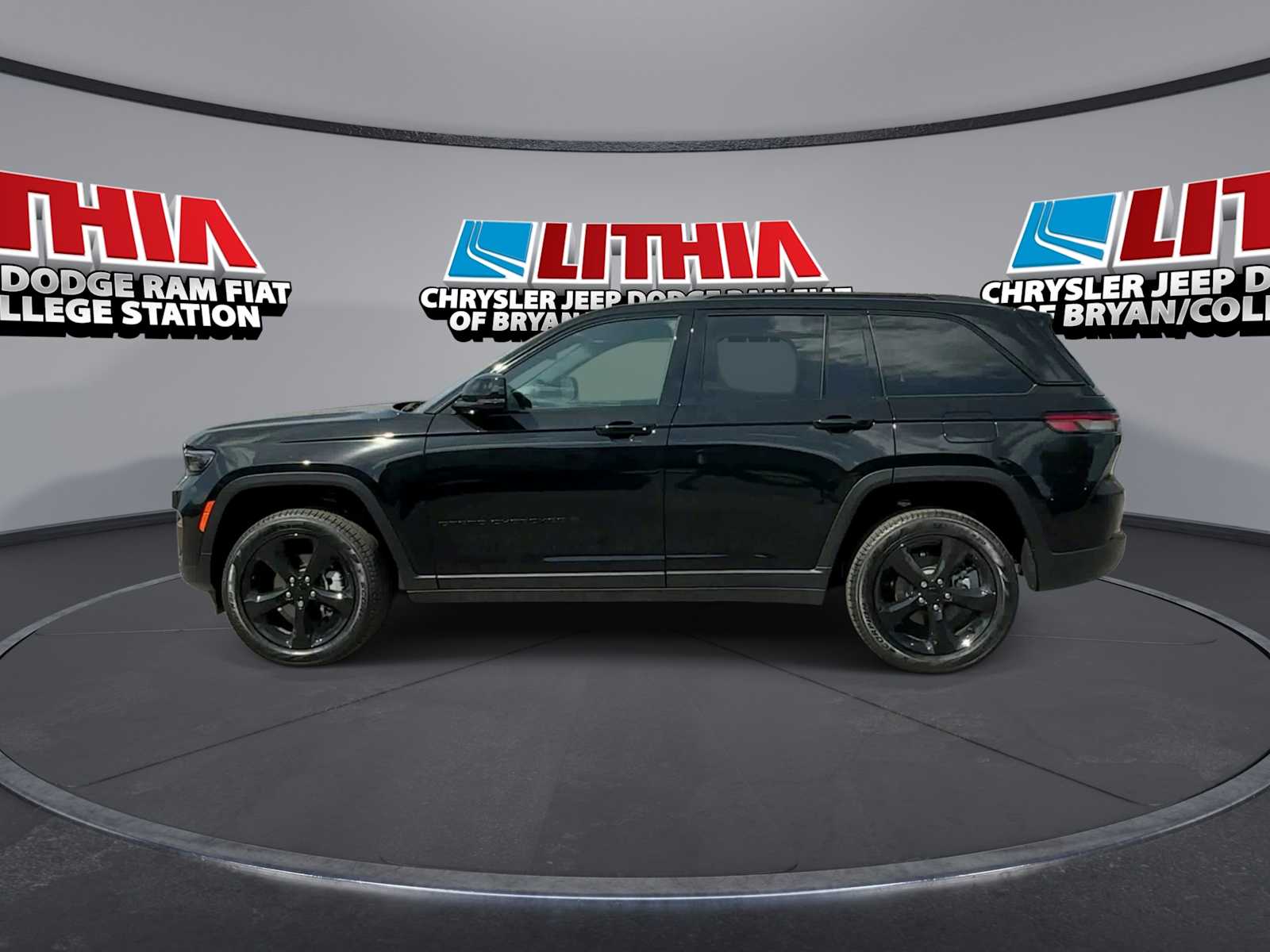 Thumbnail: 2025 Jeep Grand Cherokee - 5