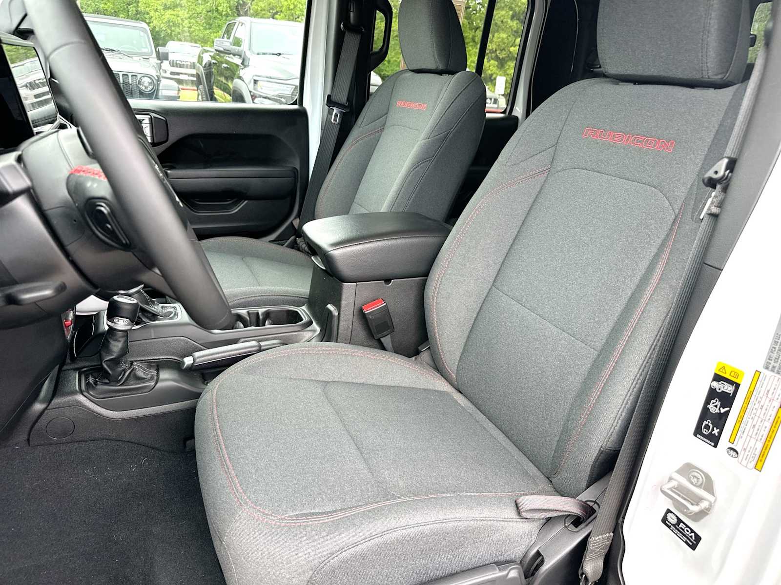 Thumbnail: 2024 Jeep Gladiator - 17