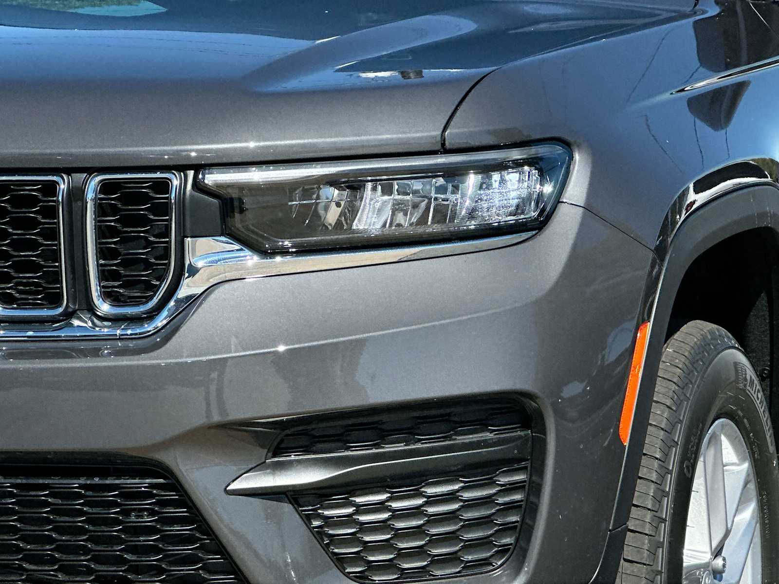 Thumbnail: 2025 Jeep Grand Cherokee - 16