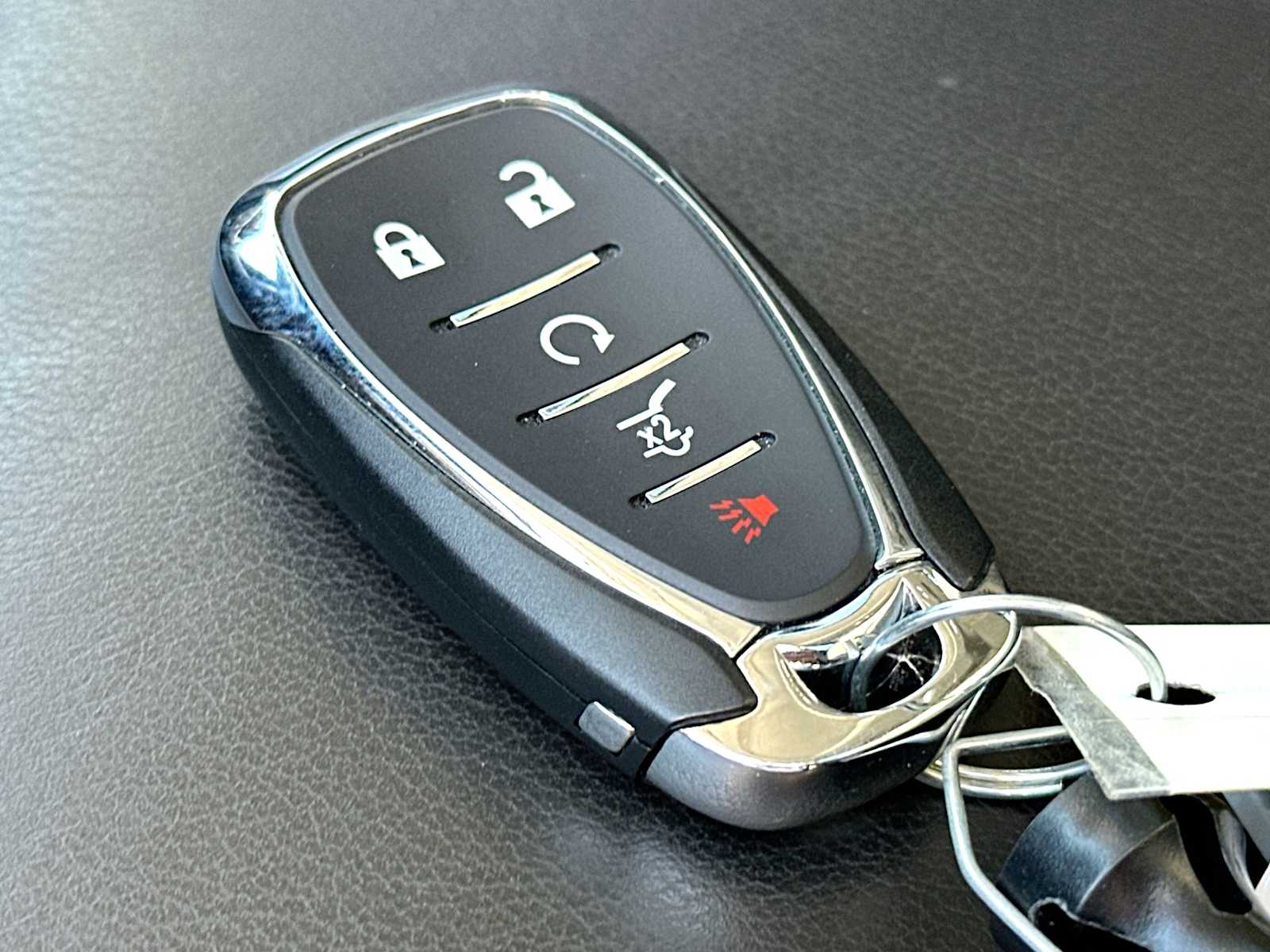 Thumbnail: 2021 Chevrolet Traverse - 29