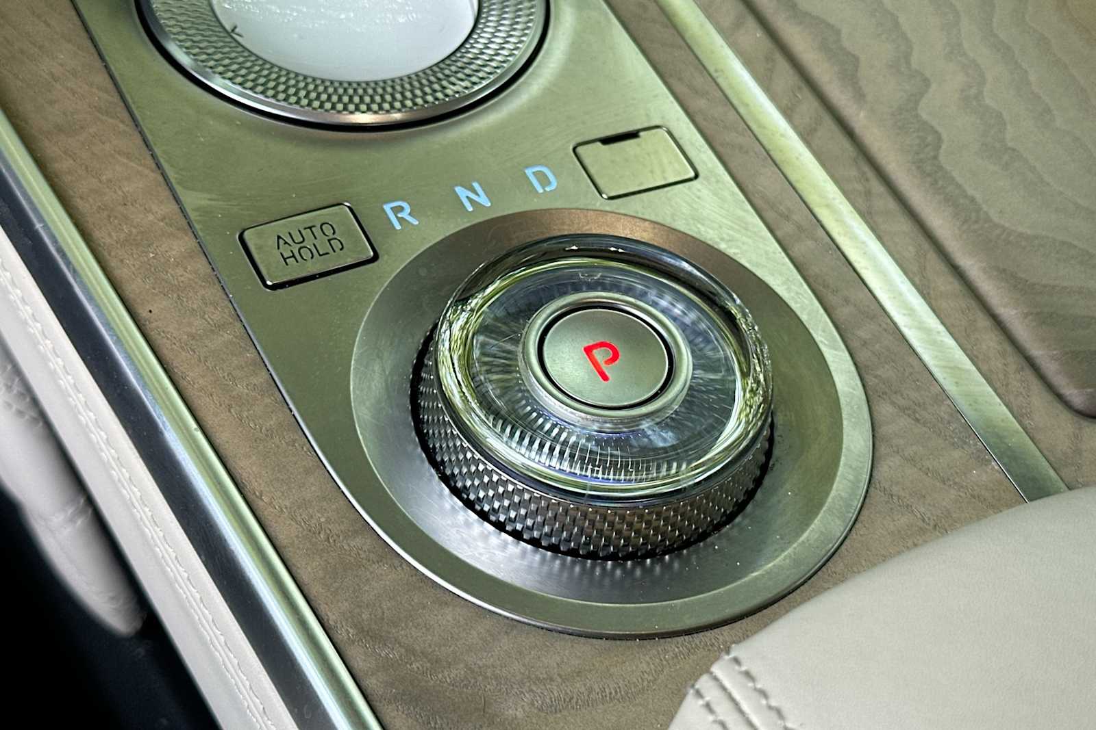 Thumbnail: 2021 Genesis GV80 - 21