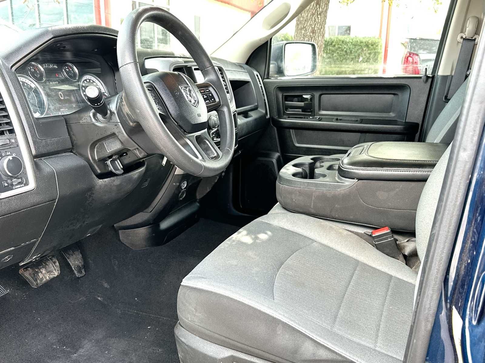 Thumbnail: 2024 RAM 1500 Classic - 18