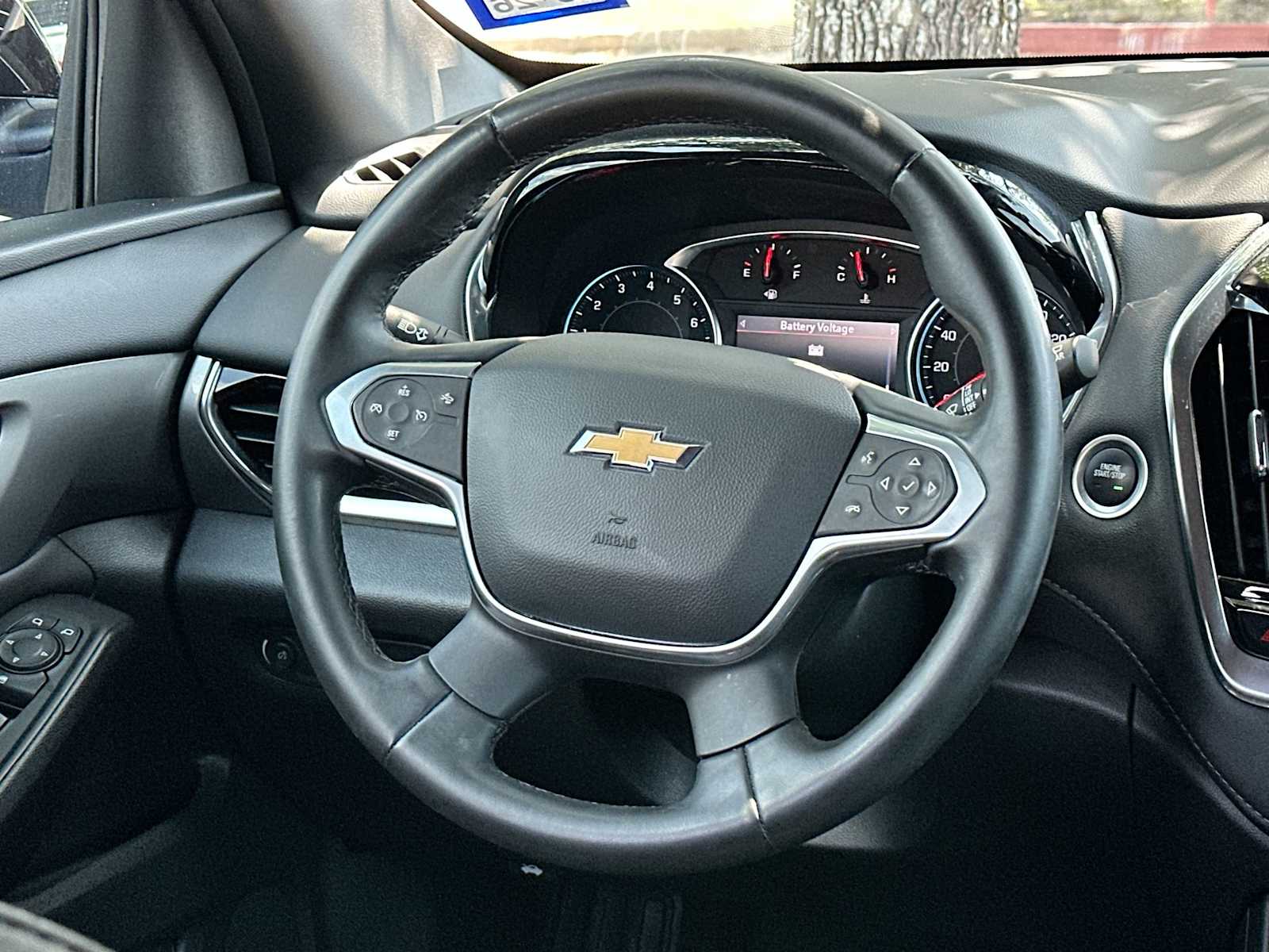 Thumbnail: 2023 Chevrolet Traverse - 27