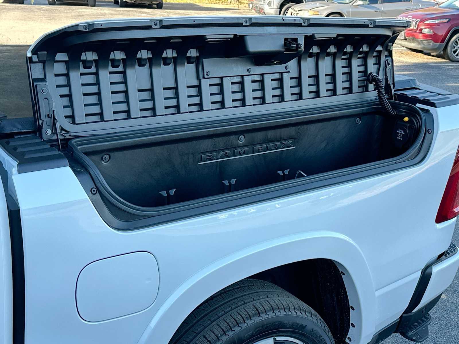 Thumbnail: 2026 RAM 1500 - 28