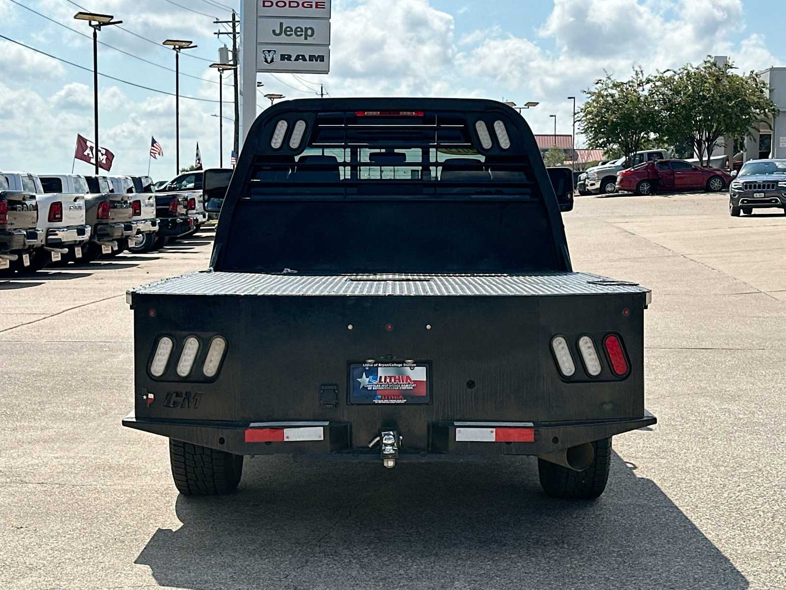Thumbnail: 2019 Chevrolet Silverado 3500 - 14