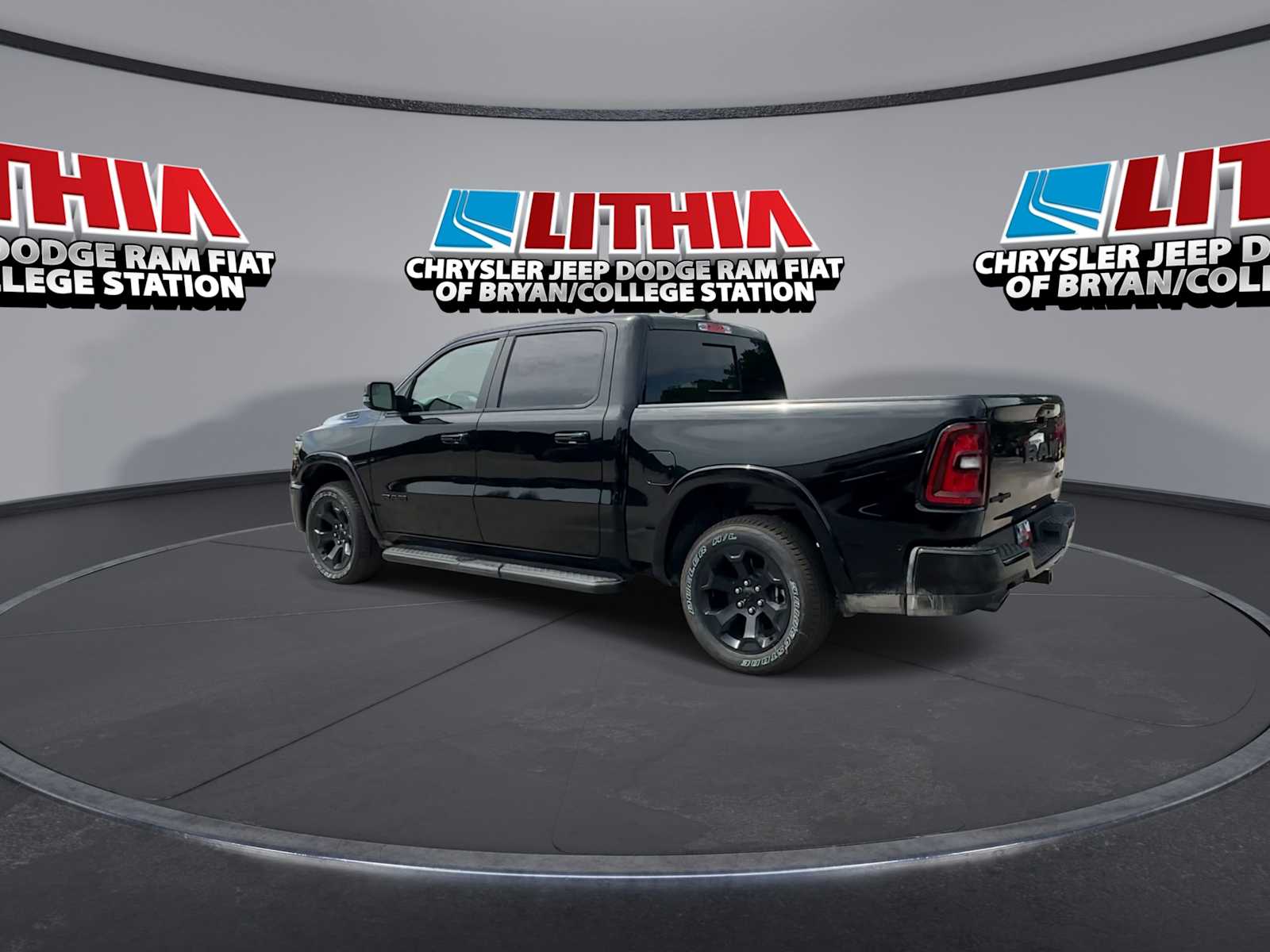 Thumbnail: 2026 RAM 1500 - 6
