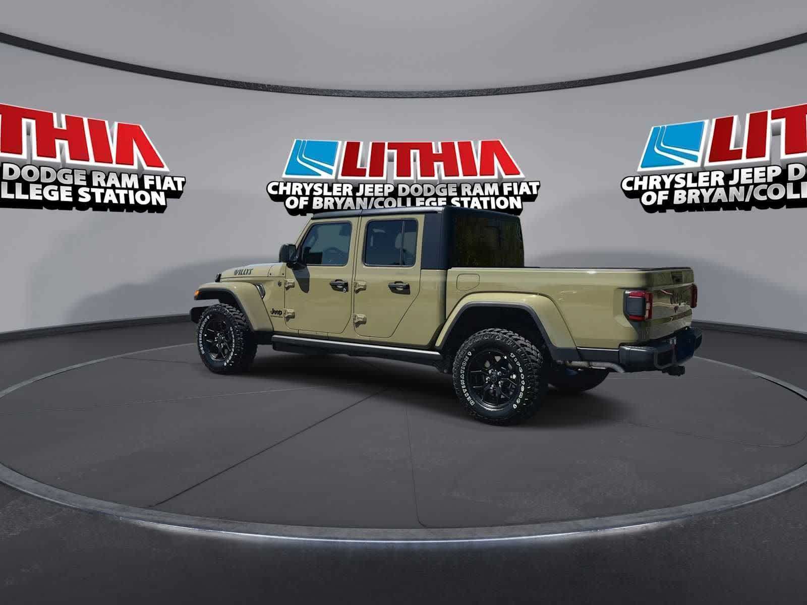 Thumbnail: 2026 Jeep Gladiator - 6