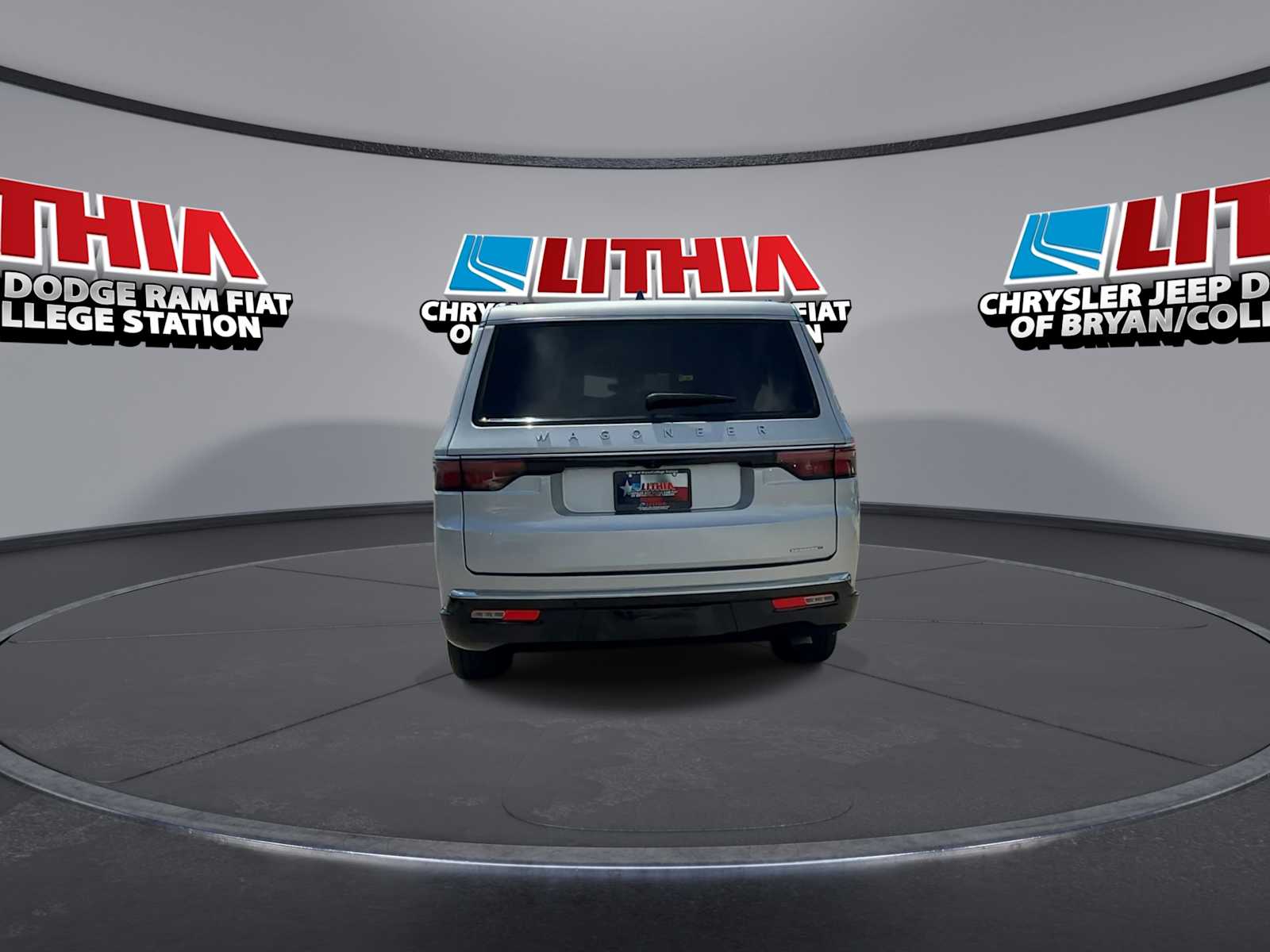 Thumbnail: 2024 Jeep Wagoneer - 7