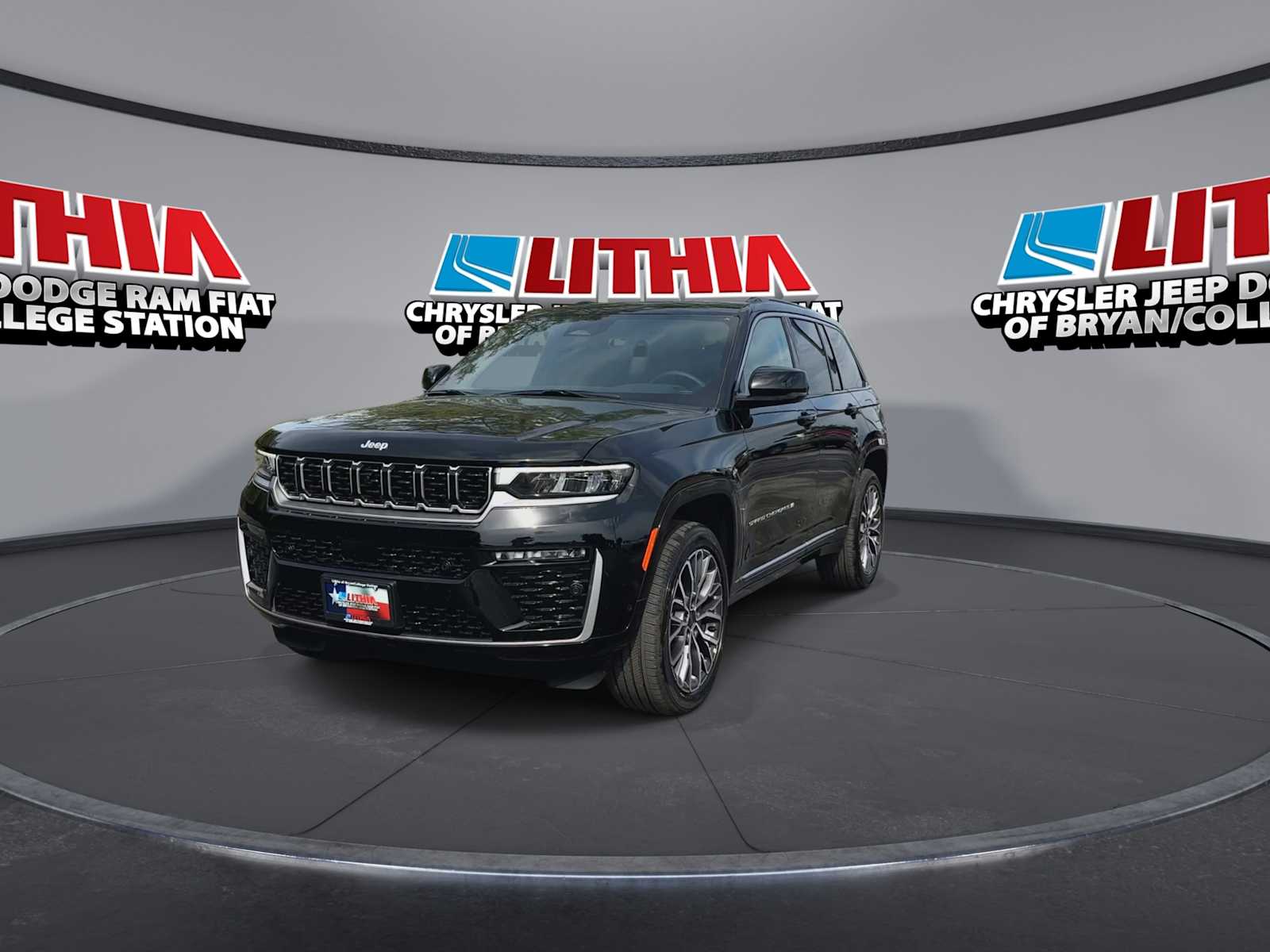 Thumbnail: 2026 Jeep Grand Cherokee - 3