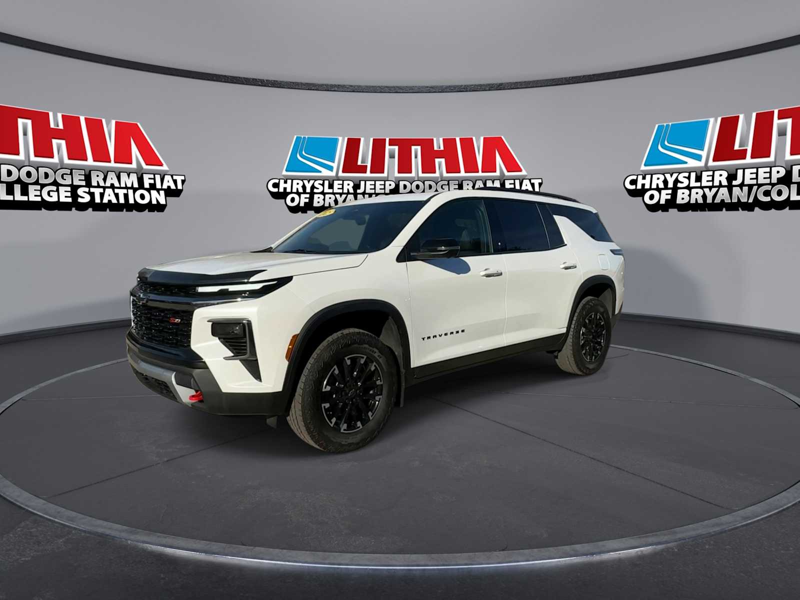 Thumbnail: 2025 Chevrolet Traverse - 4