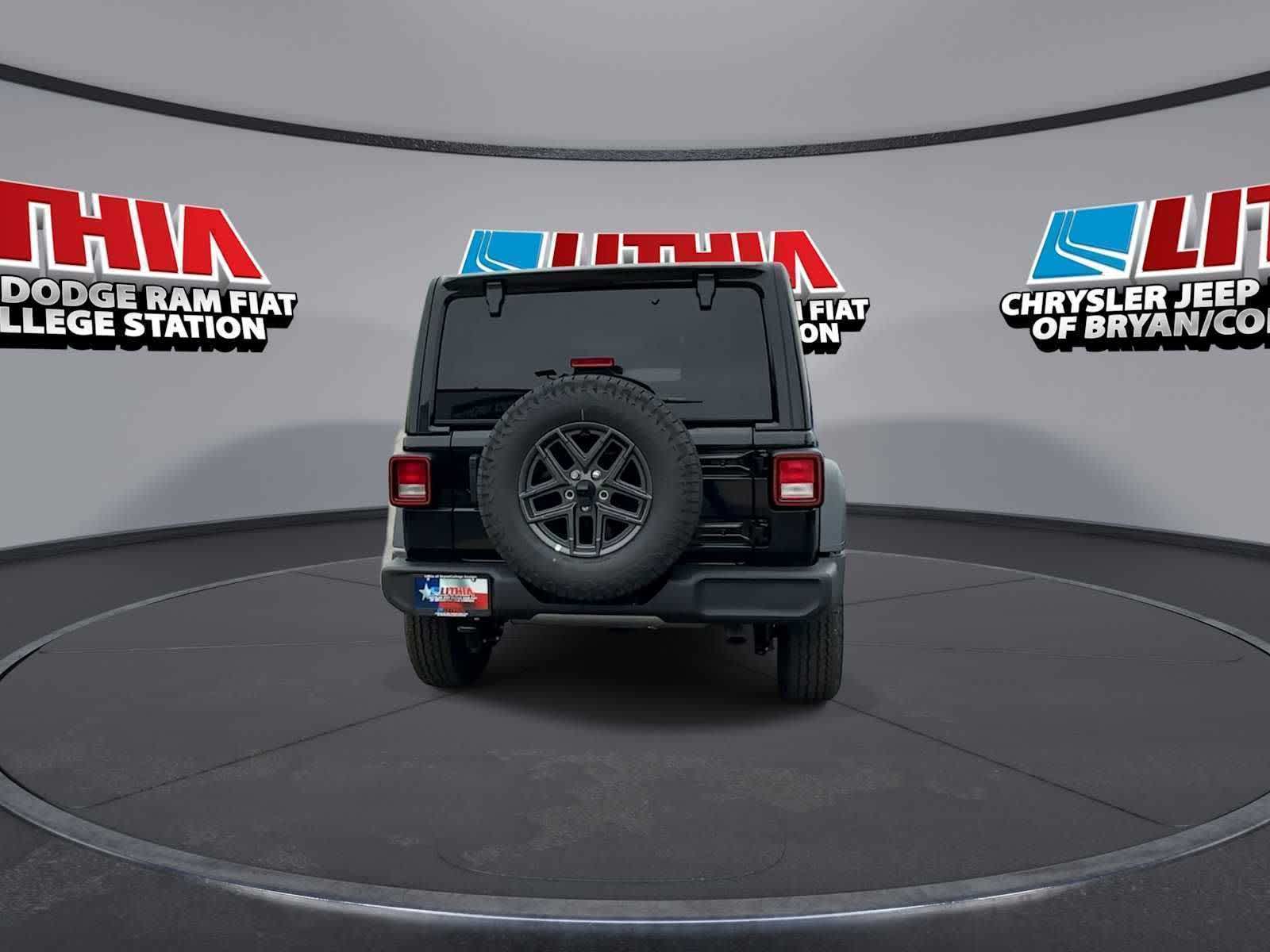 Thumbnail: 2026 Jeep Wrangler - 7