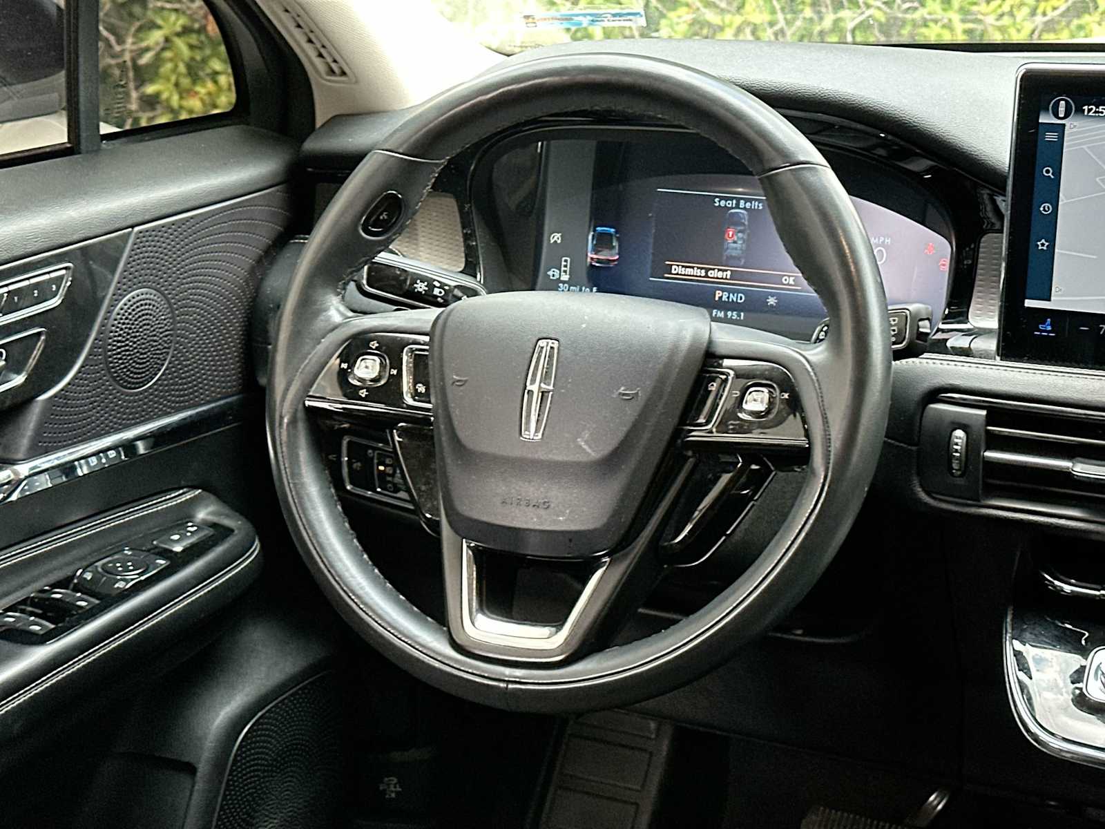 Thumbnail: 2023 Lincoln Corsair - 27