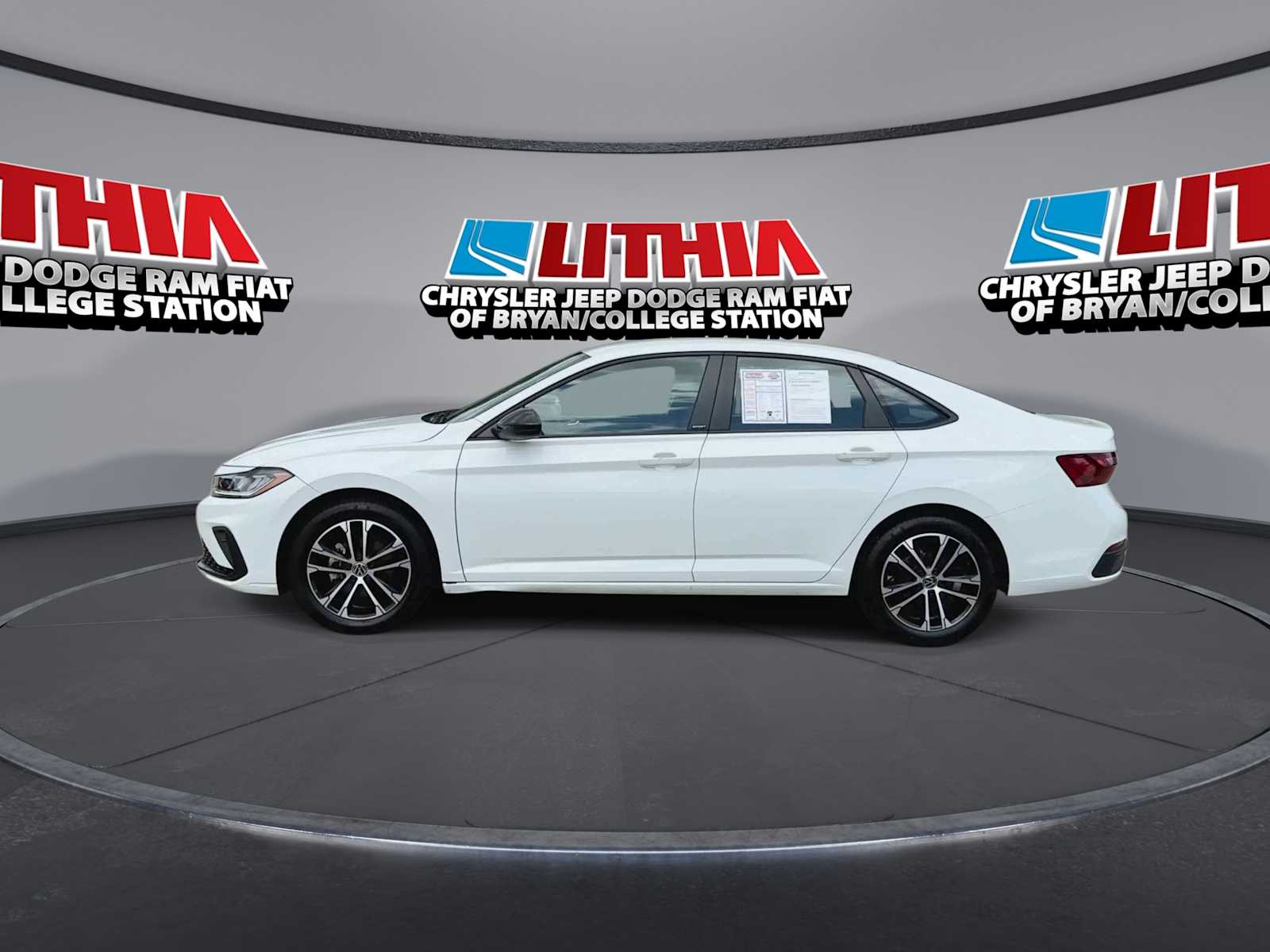 Thumbnail: 2025 Volkswagen Jetta - 5